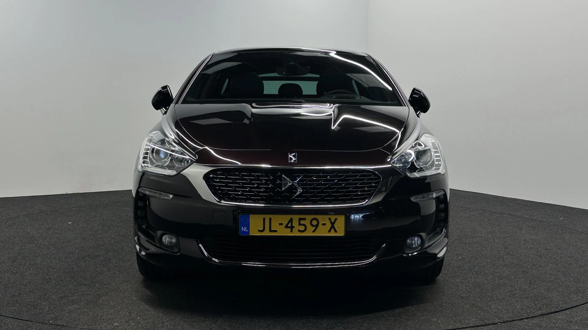 Hoofdafbeelding DS DS 5