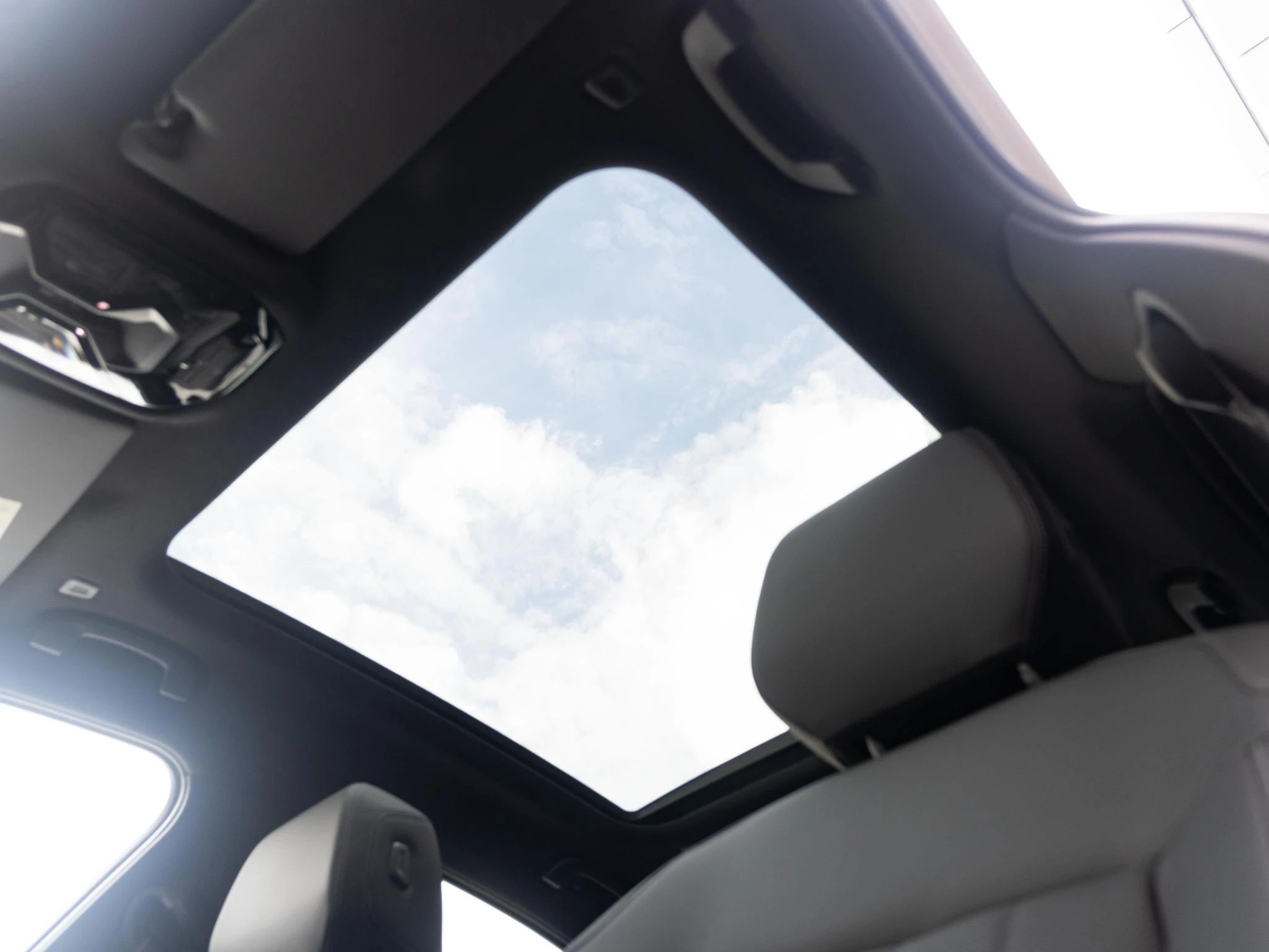 Hoofdafbeelding BMW i5