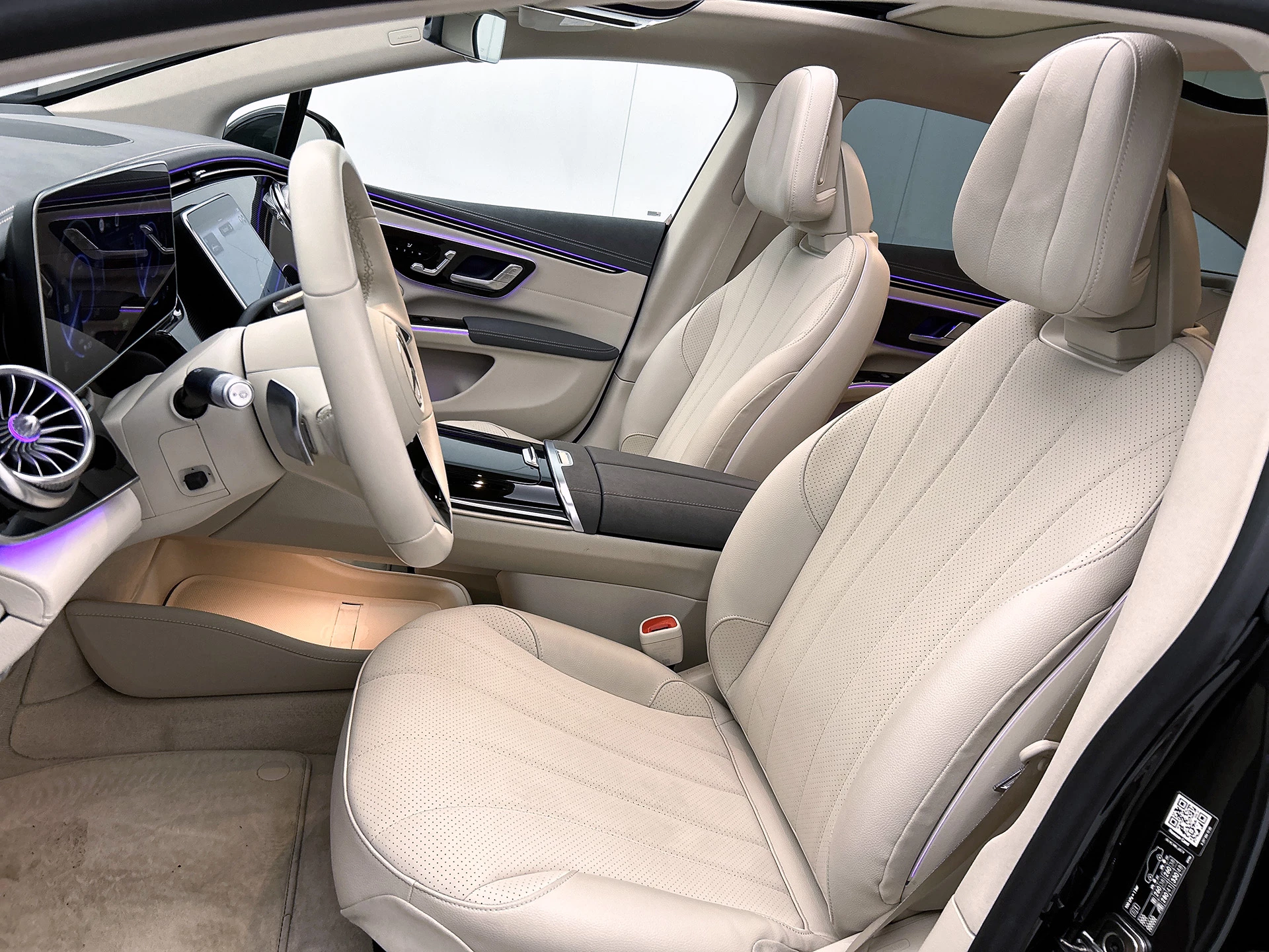 Hoofdafbeelding Mercedes-Benz EQS