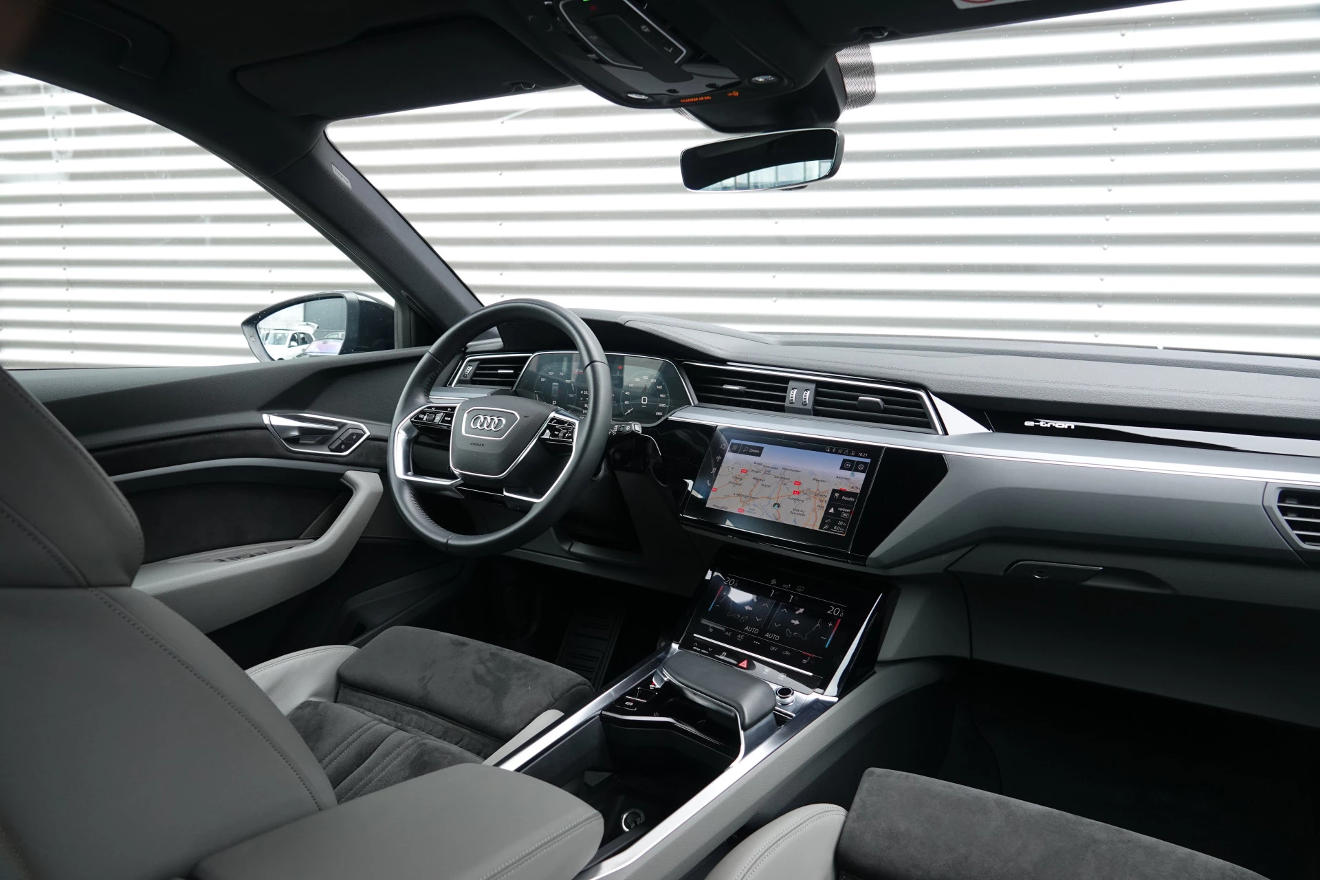 Hoofdafbeelding Audi e-tron