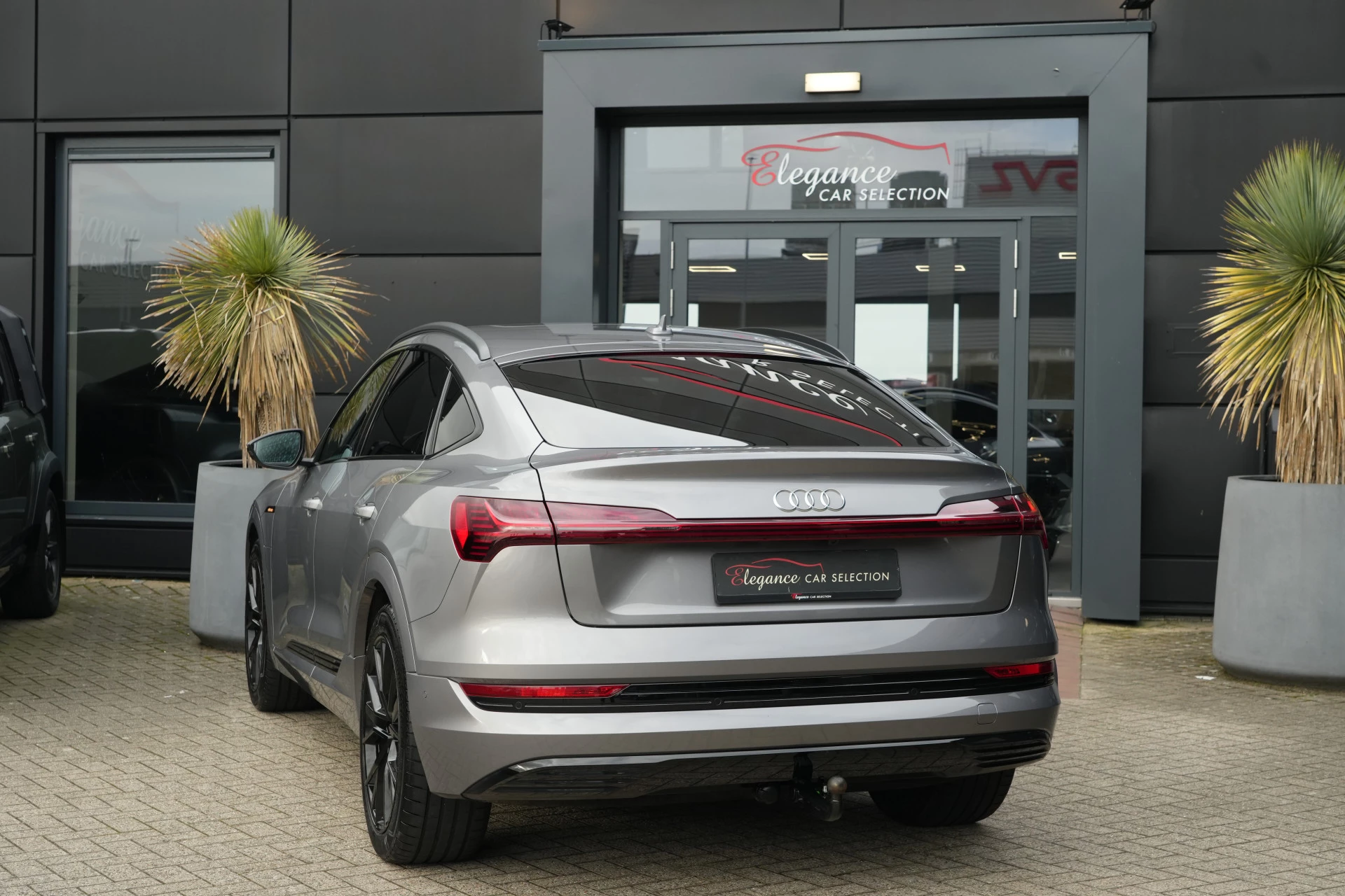 Hoofdafbeelding Audi e-tron