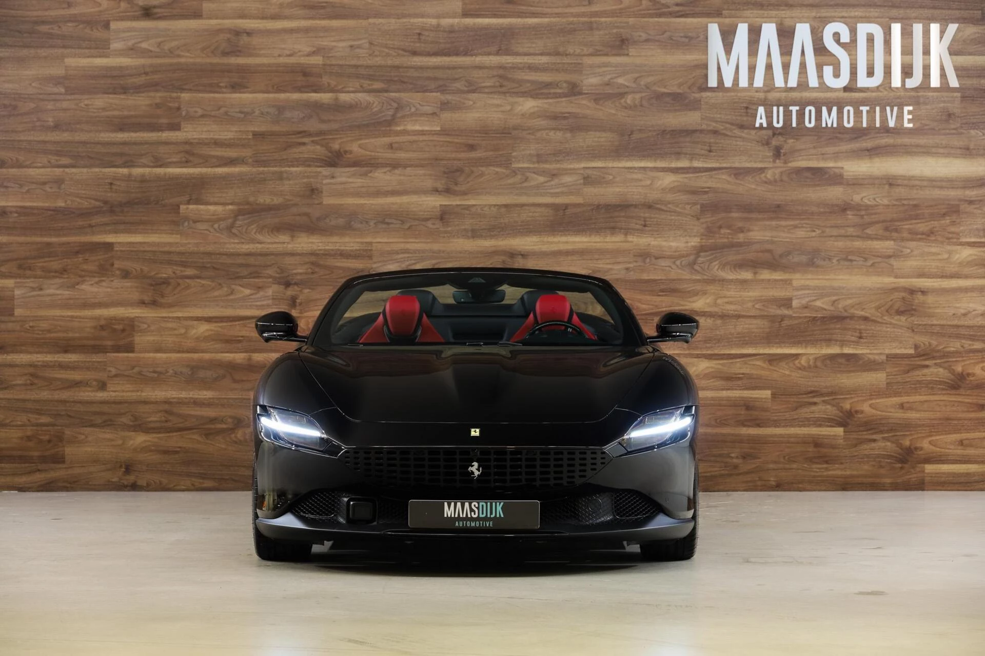 Hoofdafbeelding Ferrari Roma
