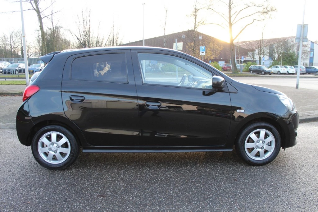 Hoofdafbeelding Mitsubishi Space Star