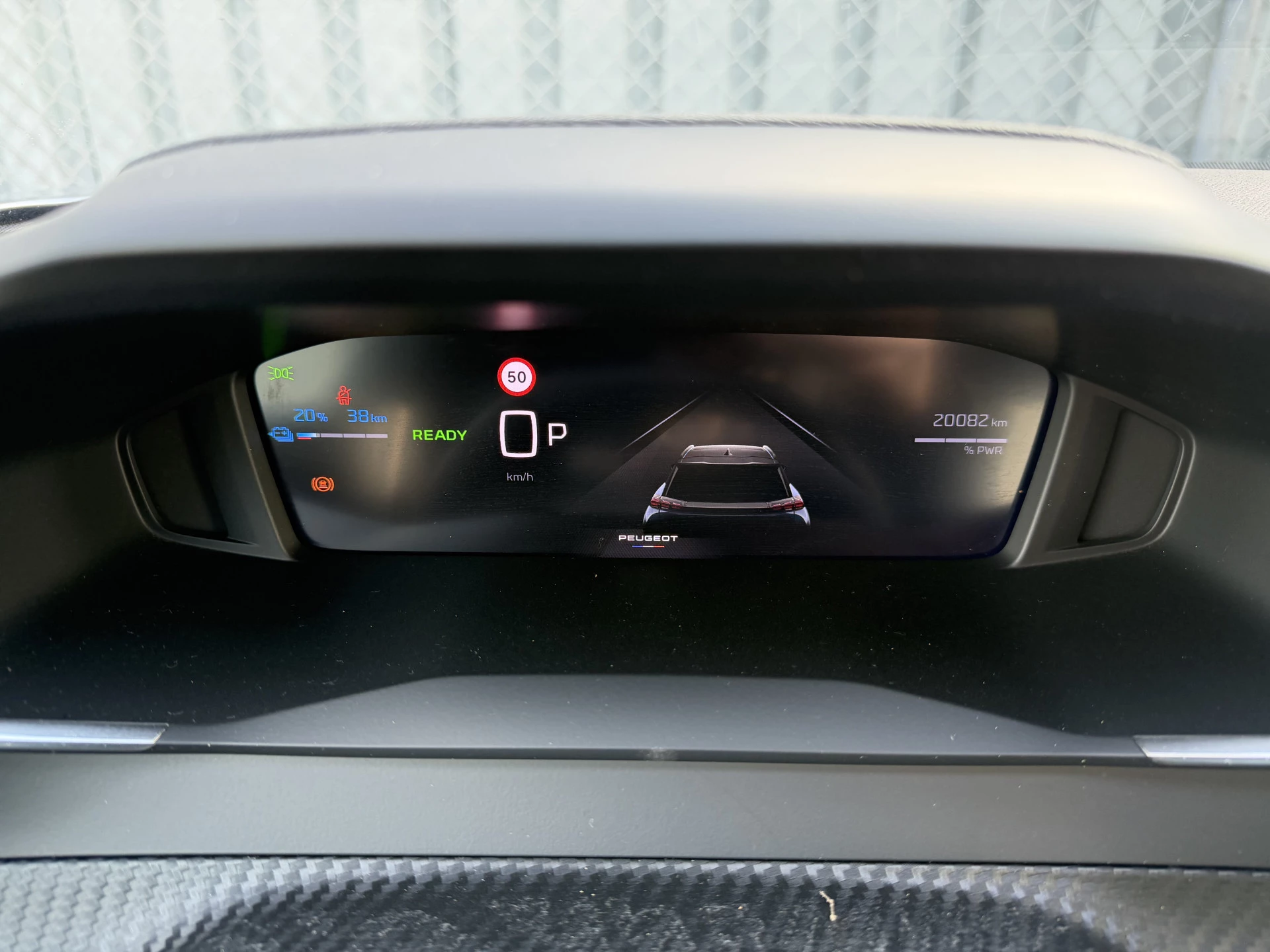 Hoofdafbeelding Peugeot e-2008