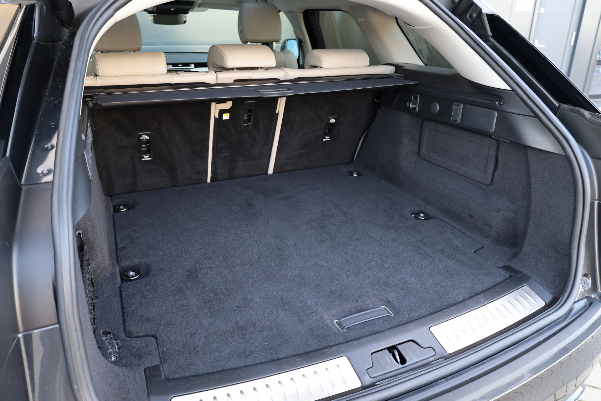 Hoofdafbeelding Land Rover Range Rover Velar