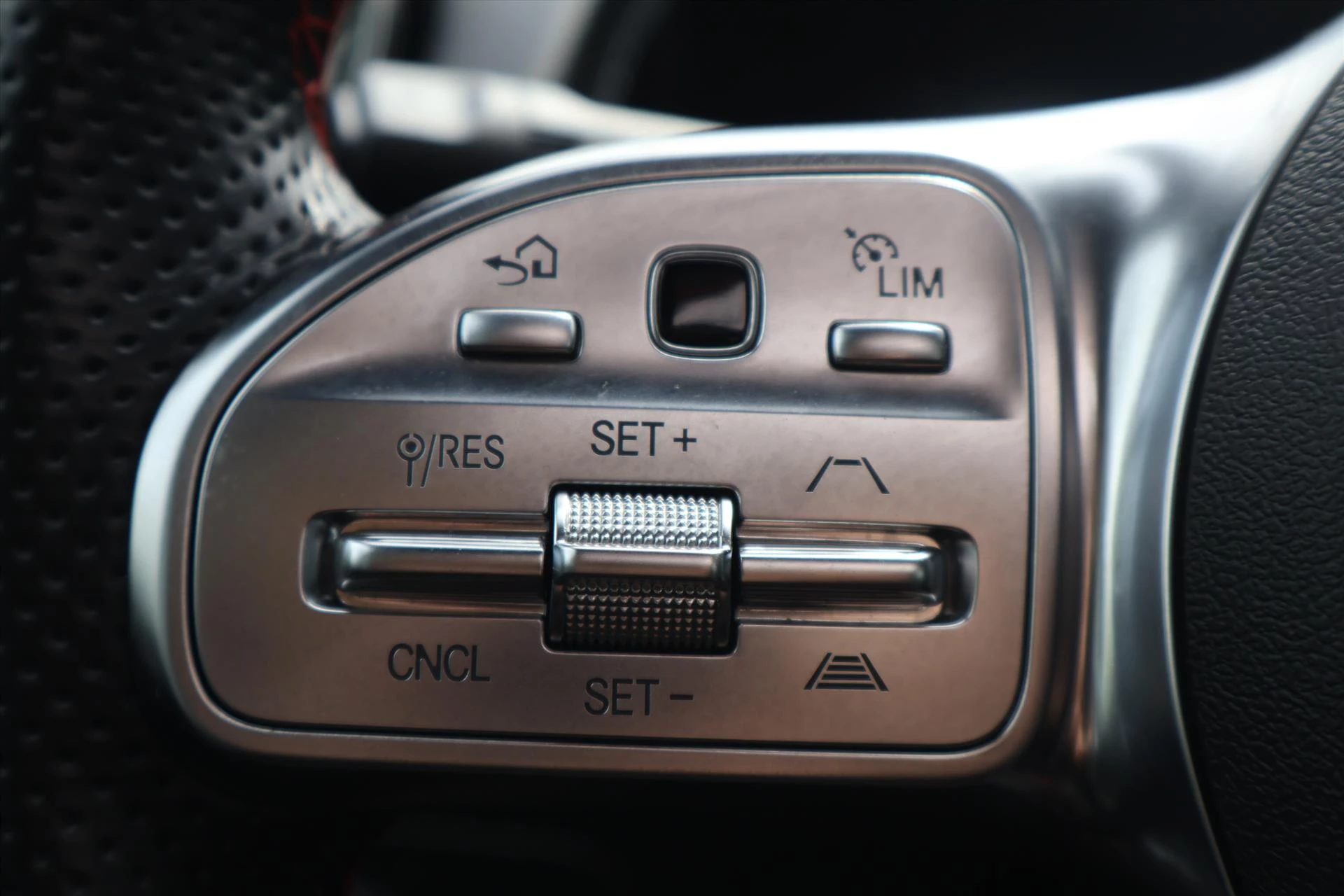 Hoofdafbeelding Mercedes-Benz EQB