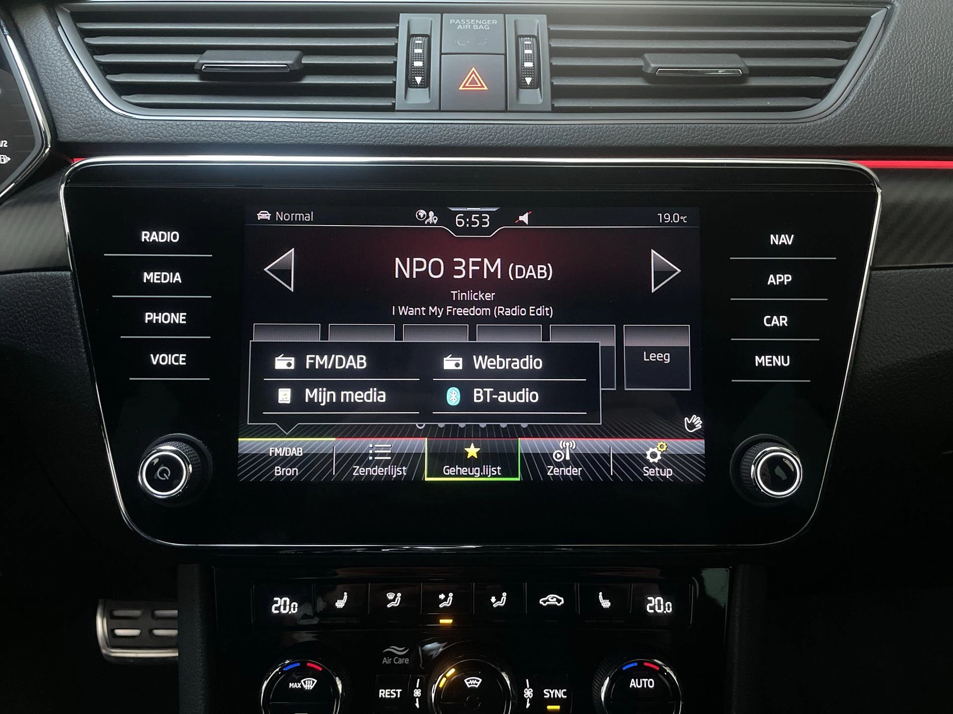 Hoofdafbeelding Škoda Superb