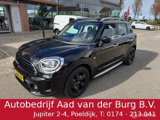 Mini Countryman 1.5 Cooper 136pk Automaat Navigatie  & Apple carplay , Camera & parkeerhulp achter , Glazen schuif- kanteld dak & Panorama dak , Led verlichting , Sport velgen zwart , Electr  inklapbare spiegels