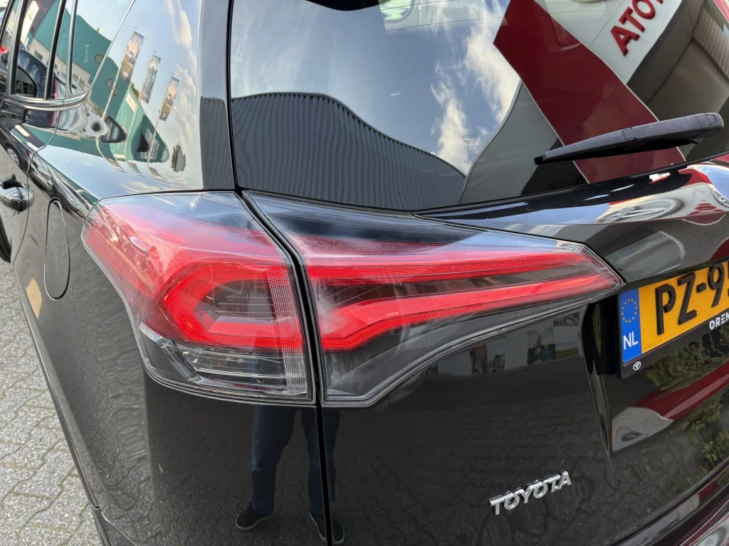 Hoofdafbeelding Toyota RAV4