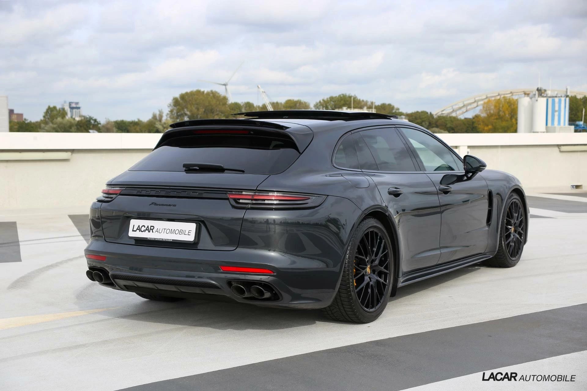 Hoofdafbeelding Porsche Panamera