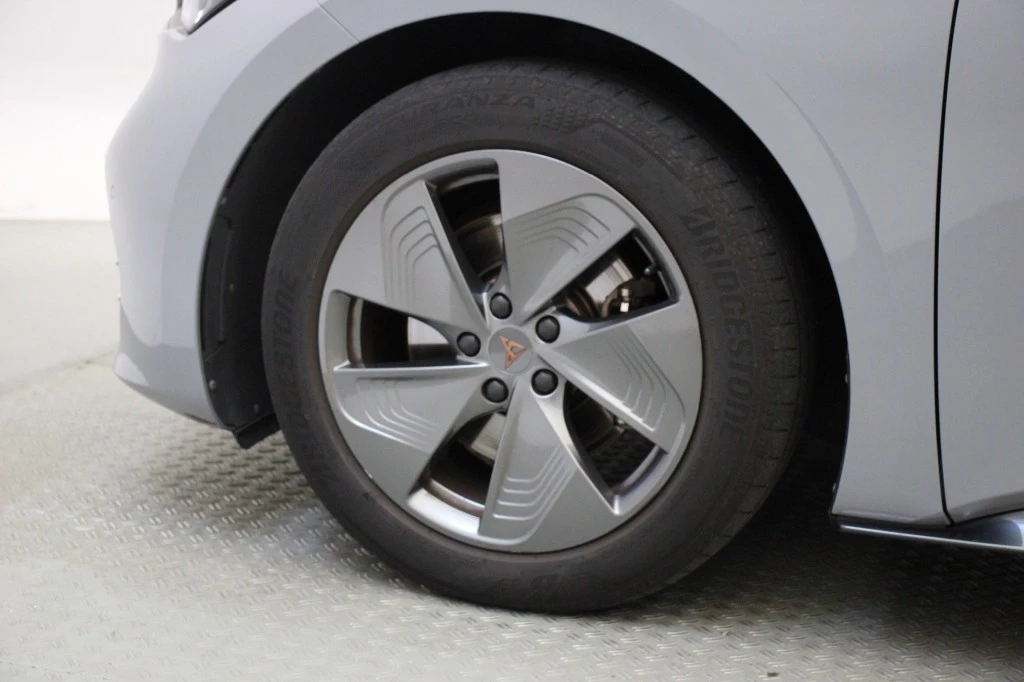 Hoofdafbeelding CUPRA Born