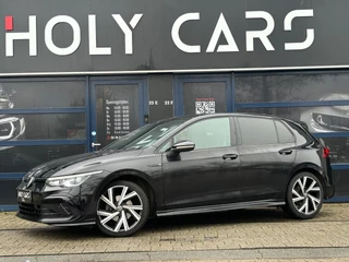 Volkswagen Golf 1.5 eTSI R-Line | LED | CAMERA | SFEERVERLICHTING | CARPLAY |