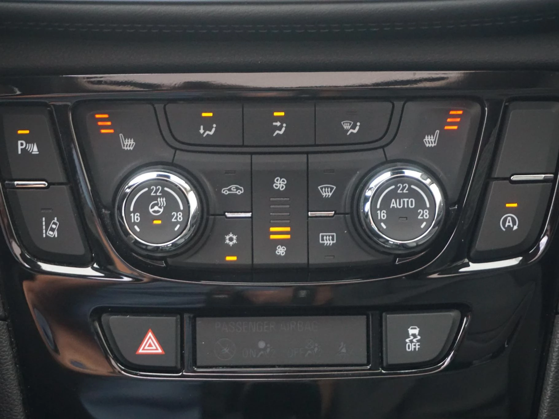 Hoofdafbeelding Opel Mokka X