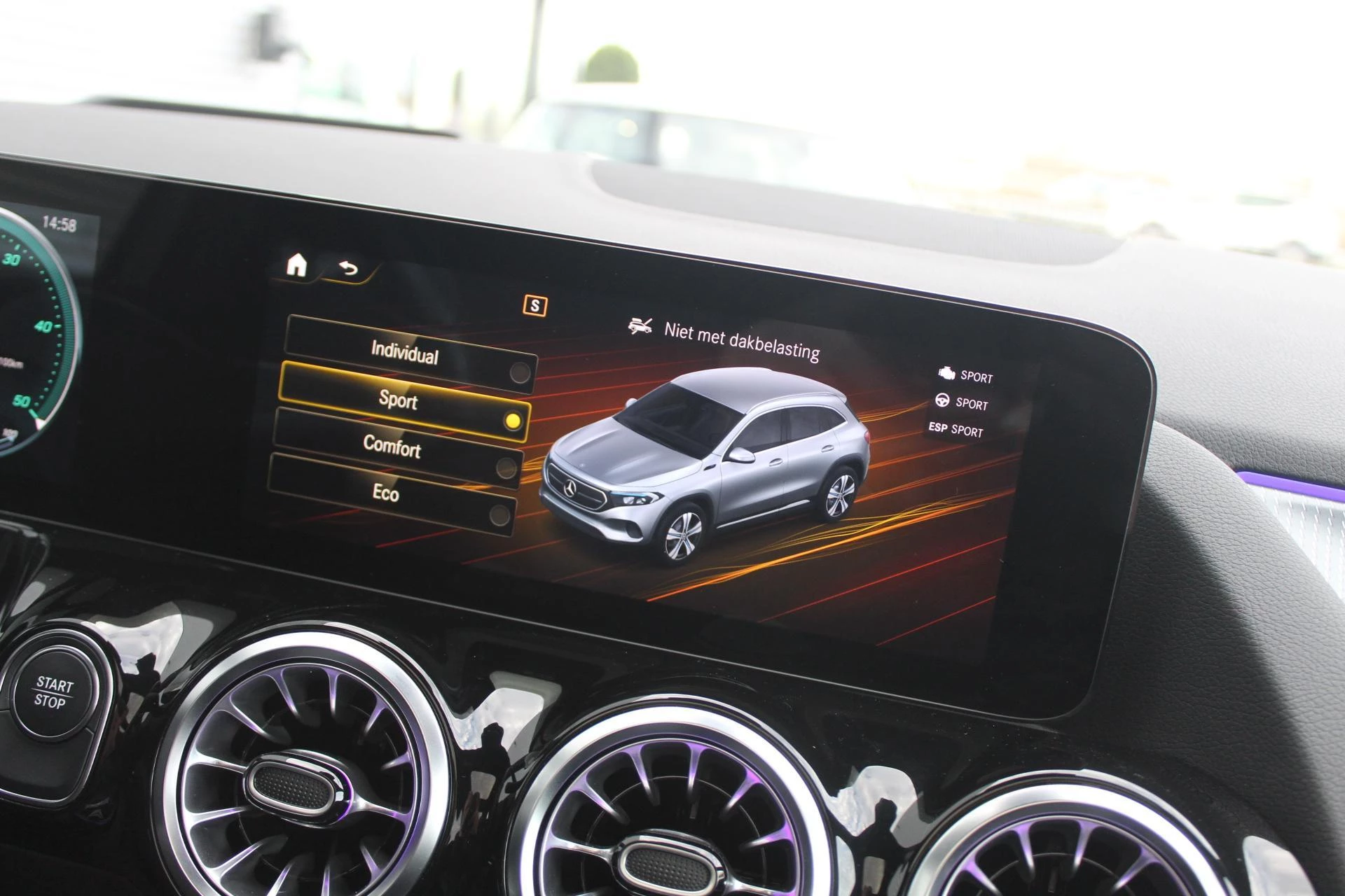 Hoofdafbeelding Mercedes-Benz EQA