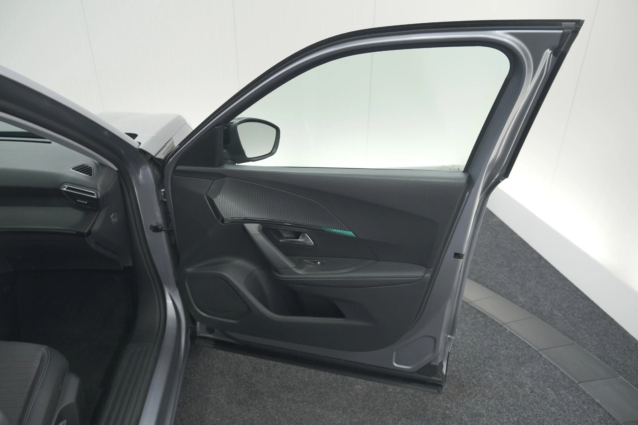 Hoofdafbeelding Peugeot e-2008