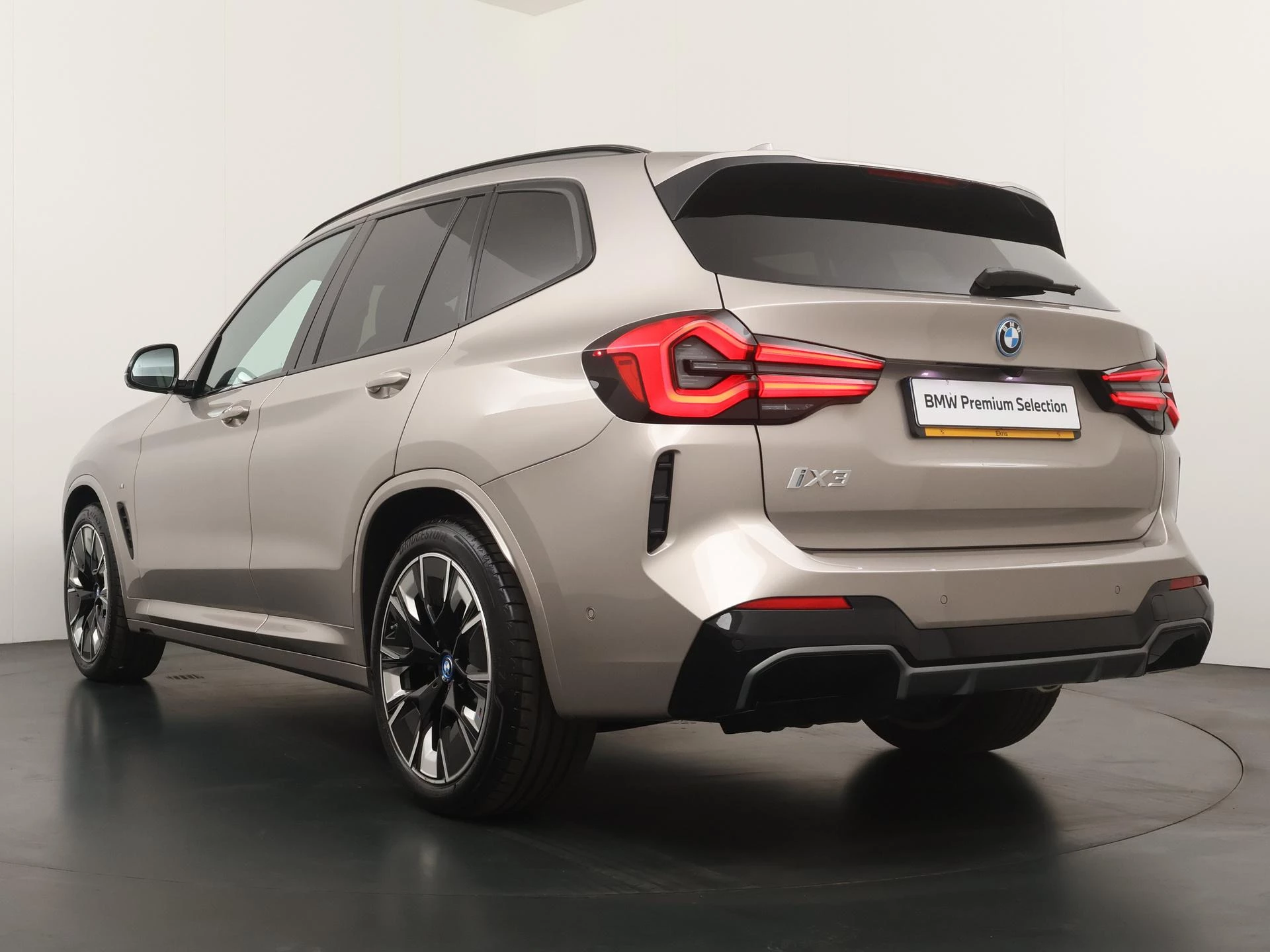 Hoofdafbeelding BMW iX3