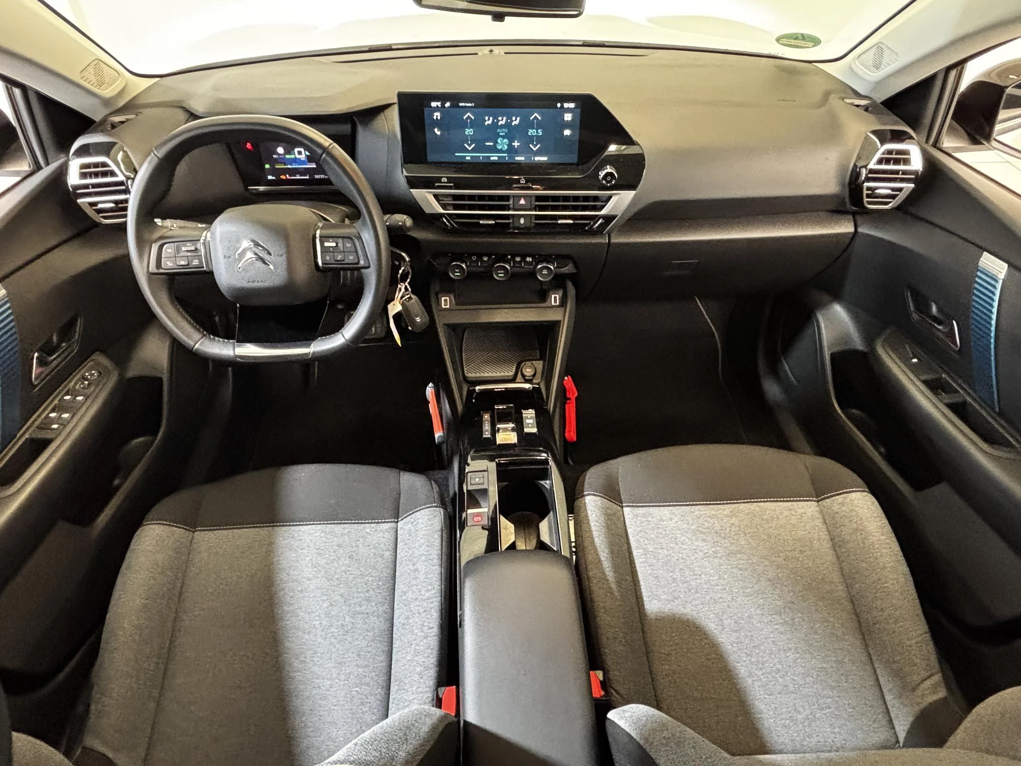 Hoofdafbeelding Citroën ë-C4