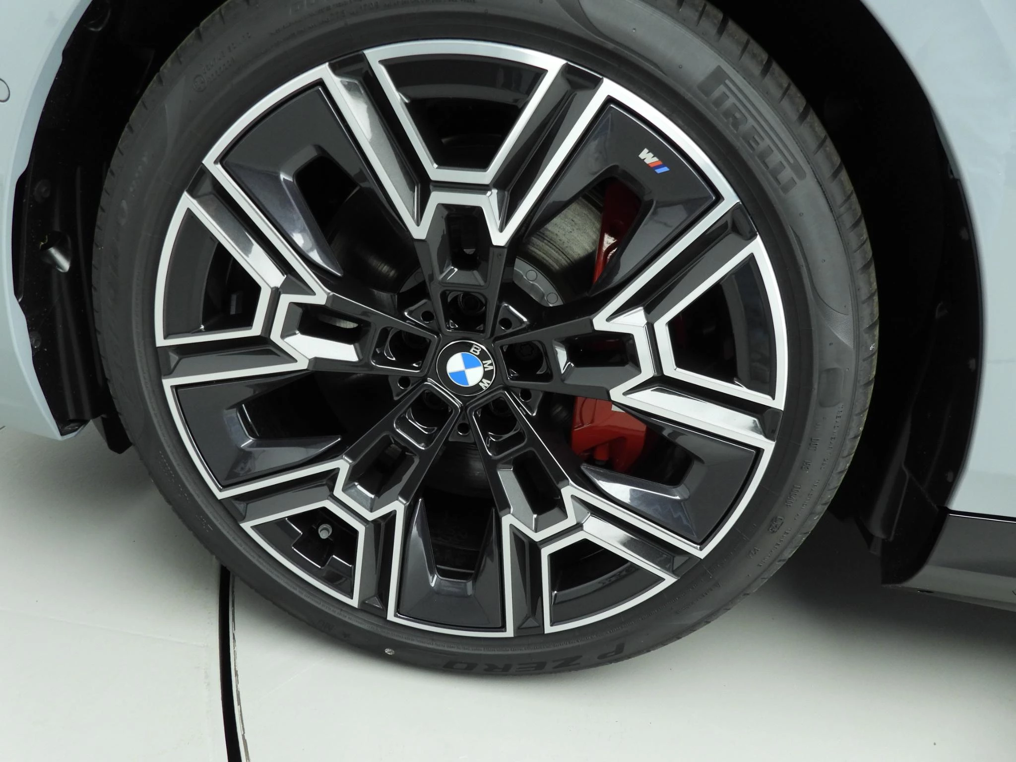 Hoofdafbeelding BMW i5