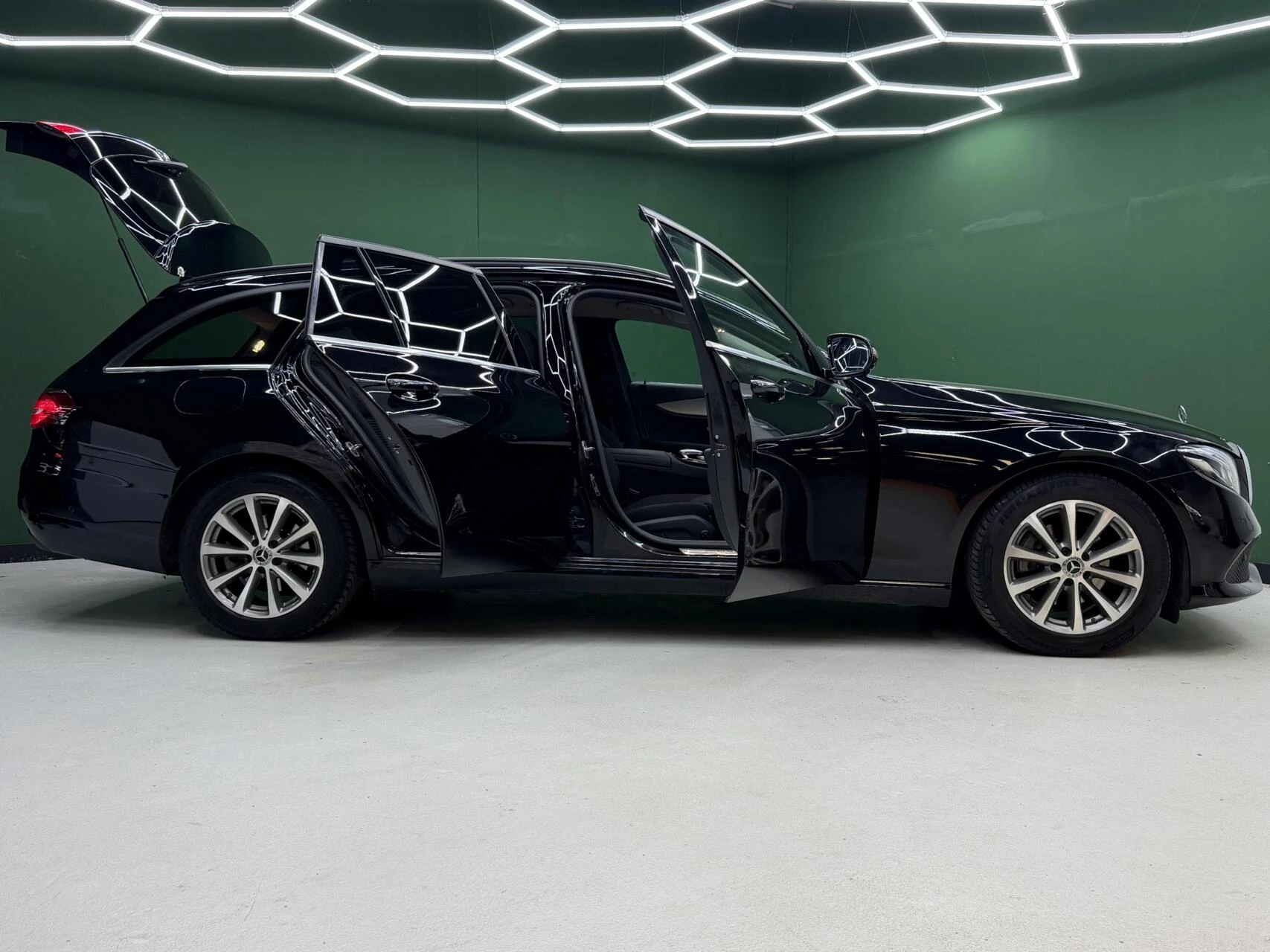 Hoofdafbeelding Mercedes-Benz E-Klasse