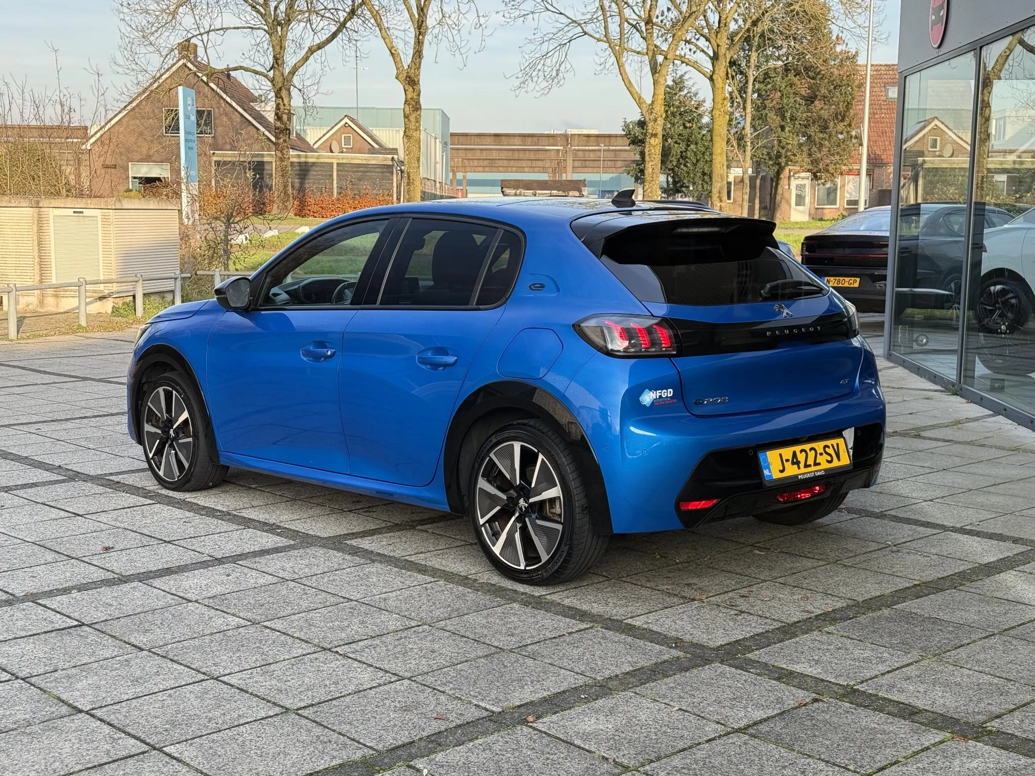 Hoofdafbeelding Peugeot e-208