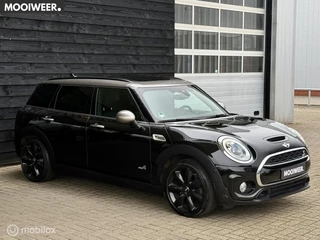 Hoofdafbeelding MINI Clubman Mini Clubman 2.0 Cooper S ALL4 Chili | Pano | Leder | HUD