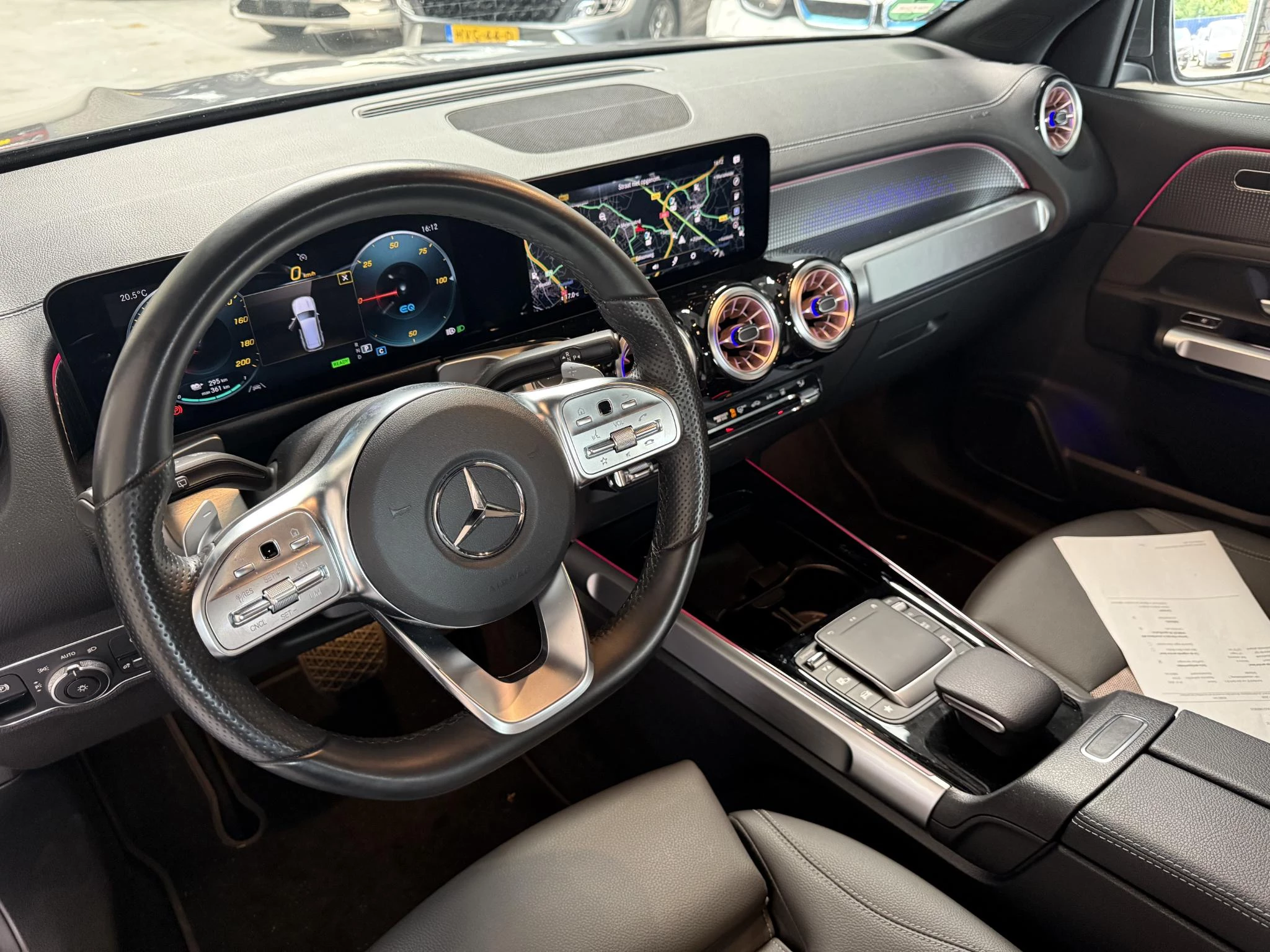 Hoofdafbeelding Mercedes-Benz EQB
