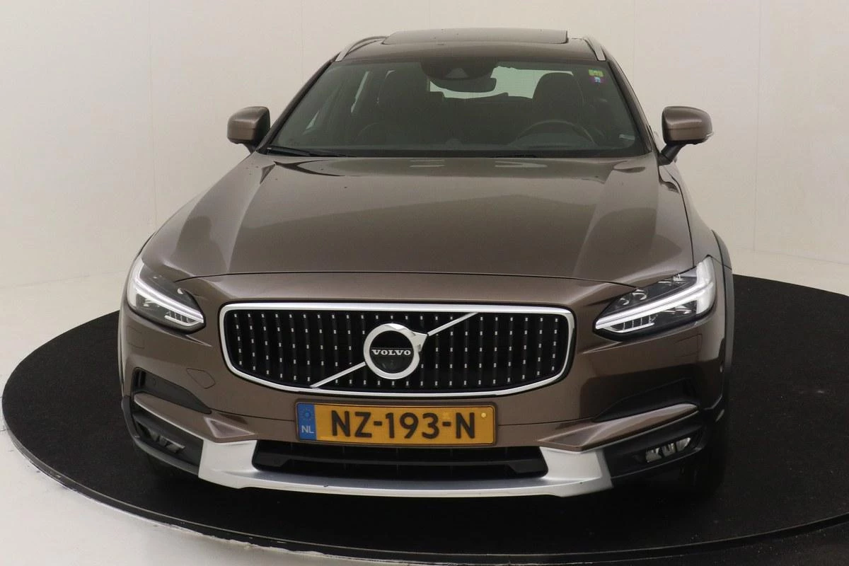 Hoofdafbeelding Volvo V90