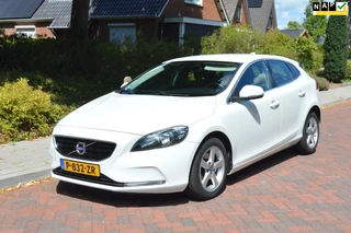 Hoofdafbeelding Volvo V40 Volvo V40 2.0 T2 Momentum NAVI/DEALER ONDERH