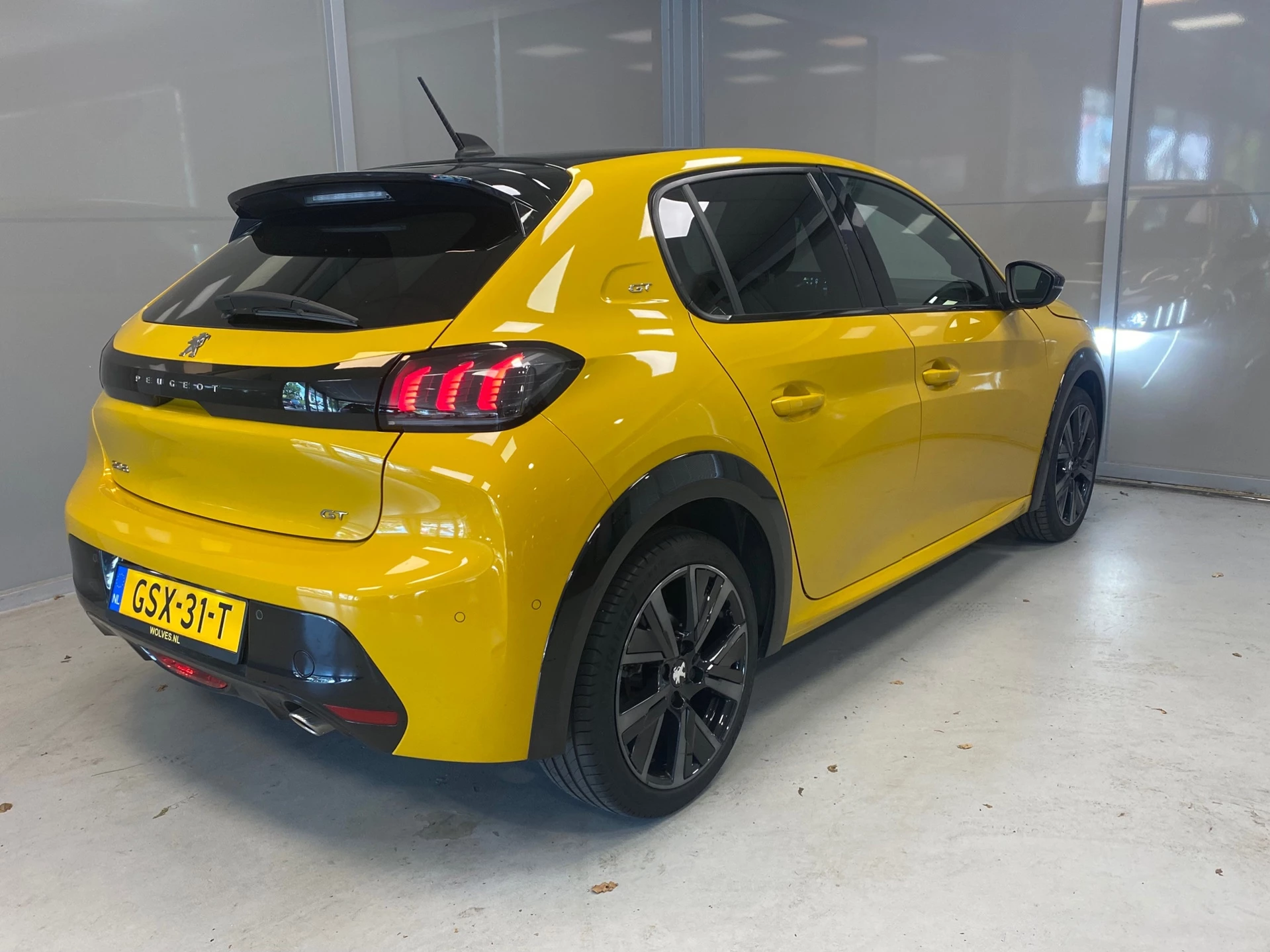 Hoofdafbeelding Peugeot 208