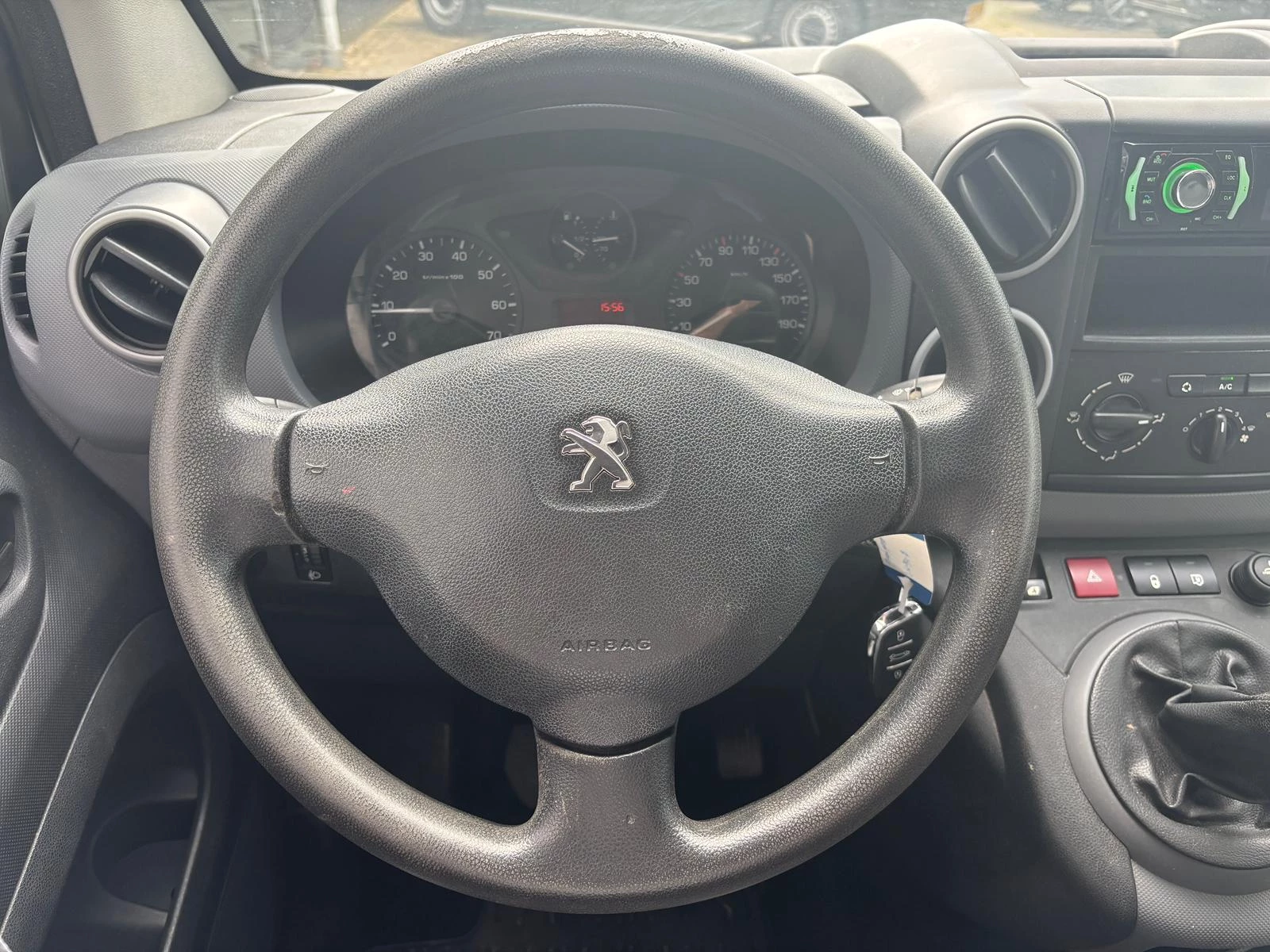 Hoofdafbeelding Peugeot Partner