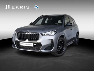 BMW X1 xDrive23i | M Sportpakket | Travel Pack | Achteruitrijcamera | Panoramadak | Stoelverwarming | 18'' | Lentevoordeel