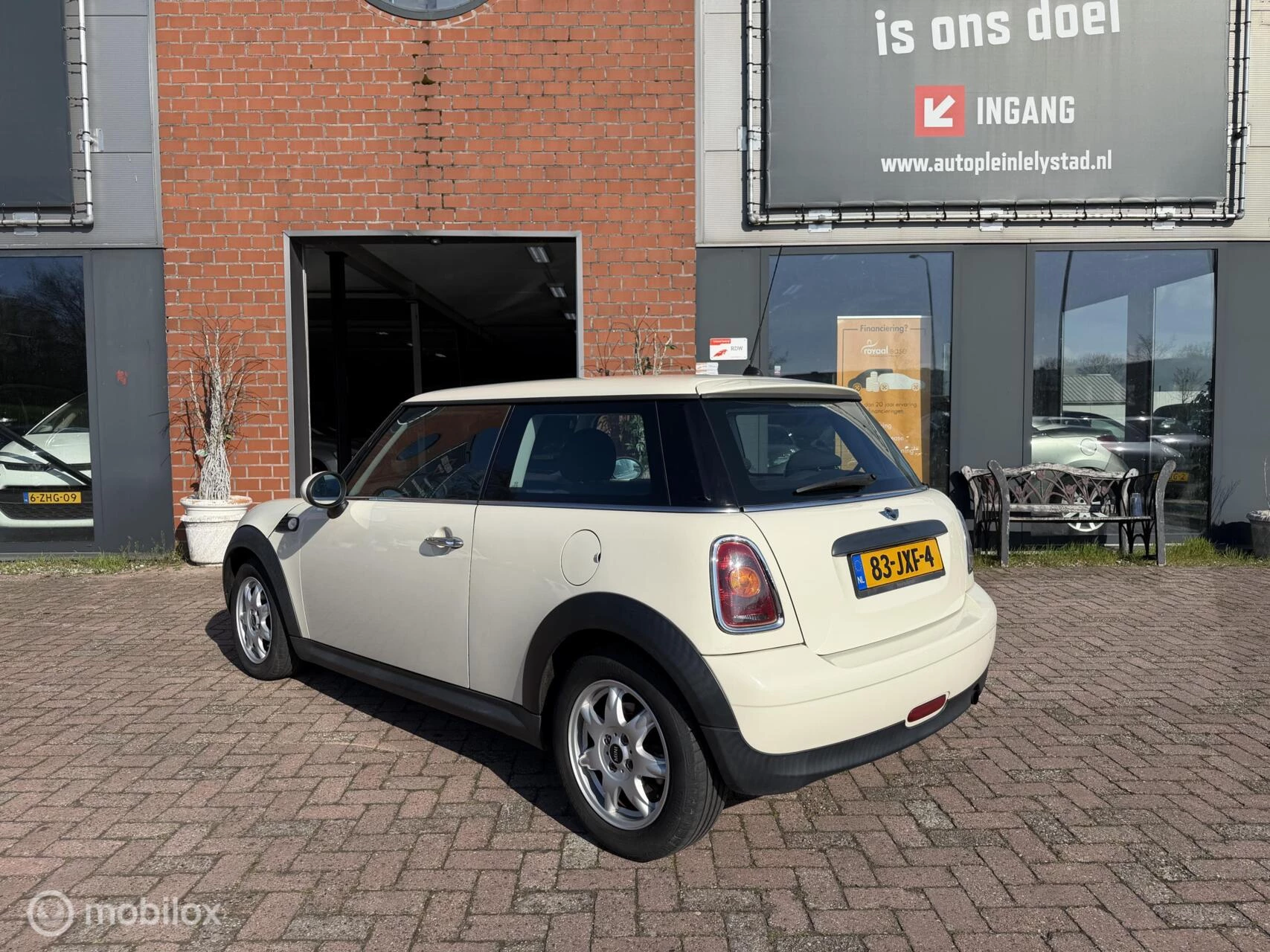 Hoofdafbeelding MINI One