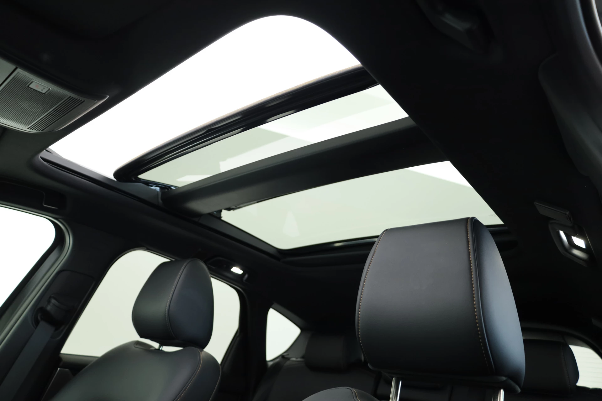 Hoofdafbeelding Mazda CX-60