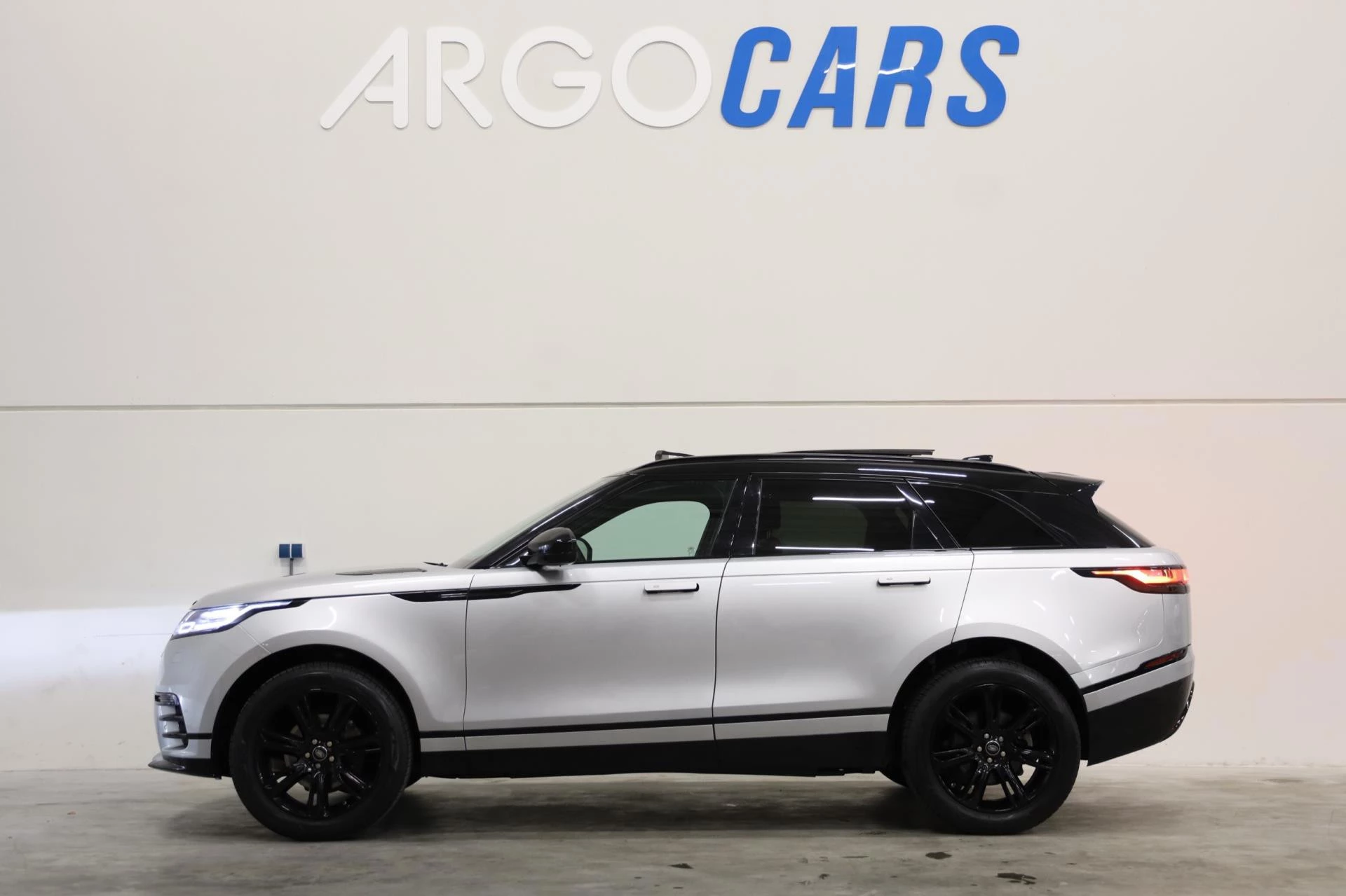 Hoofdafbeelding Land Rover Range Rover Velar