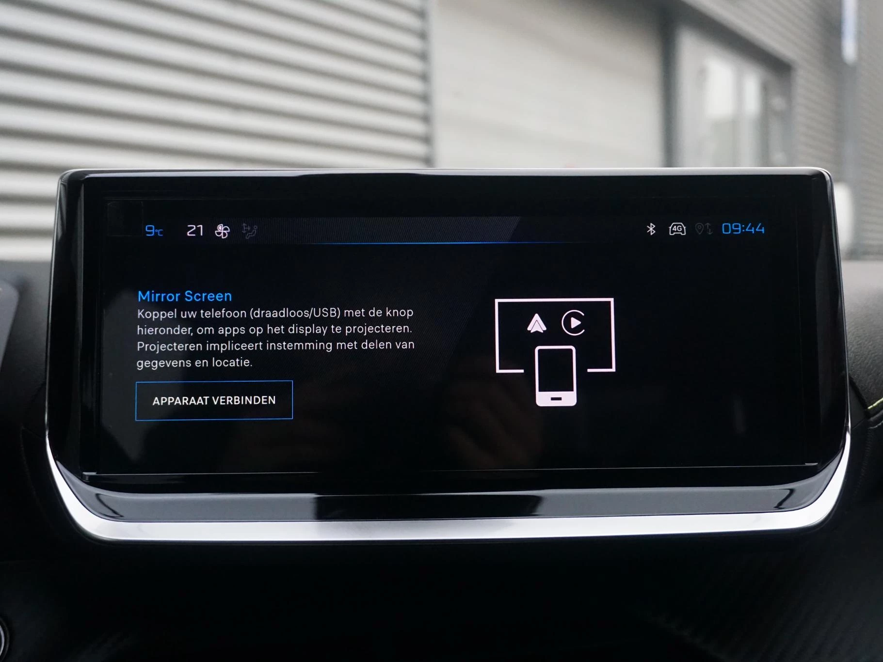 Hoofdafbeelding Peugeot e-2008