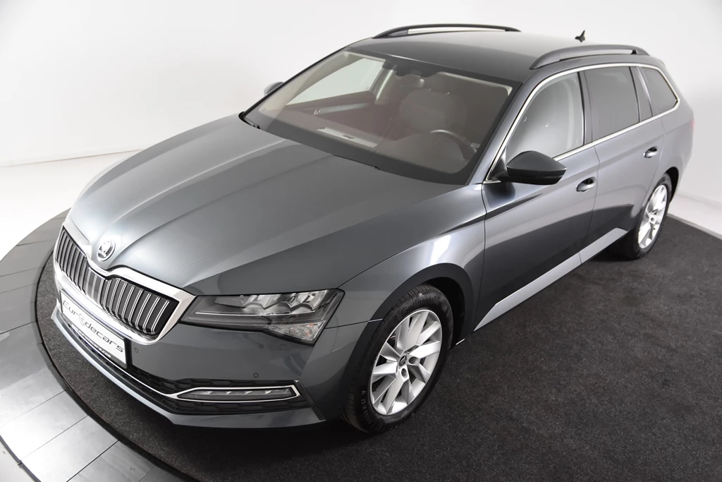 Hoofdafbeelding Škoda Superb