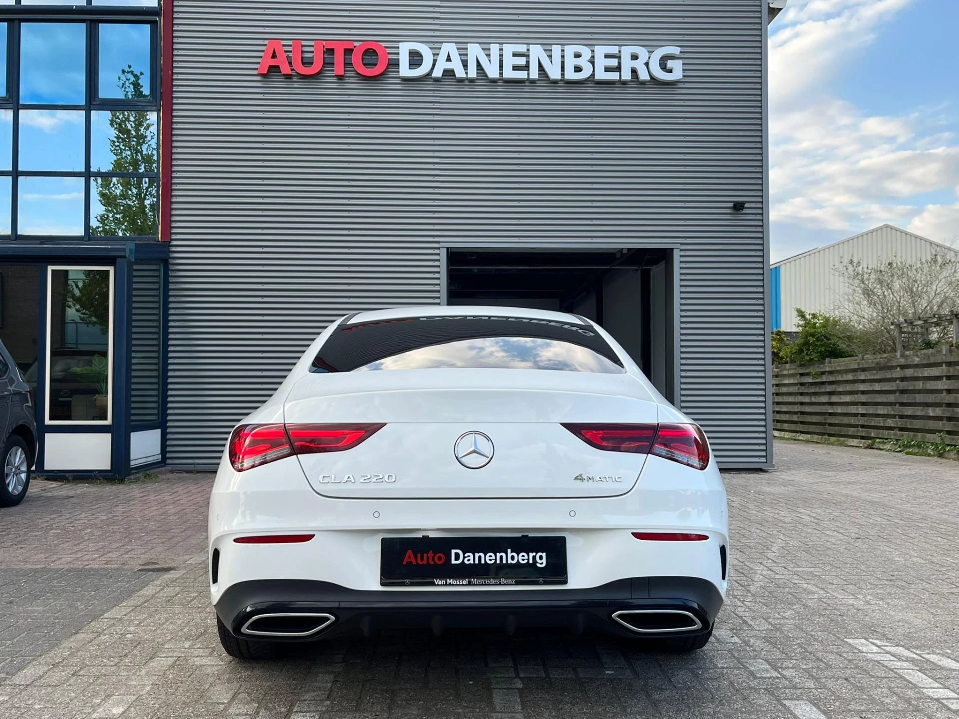 Hoofdafbeelding Mercedes-Benz CLA