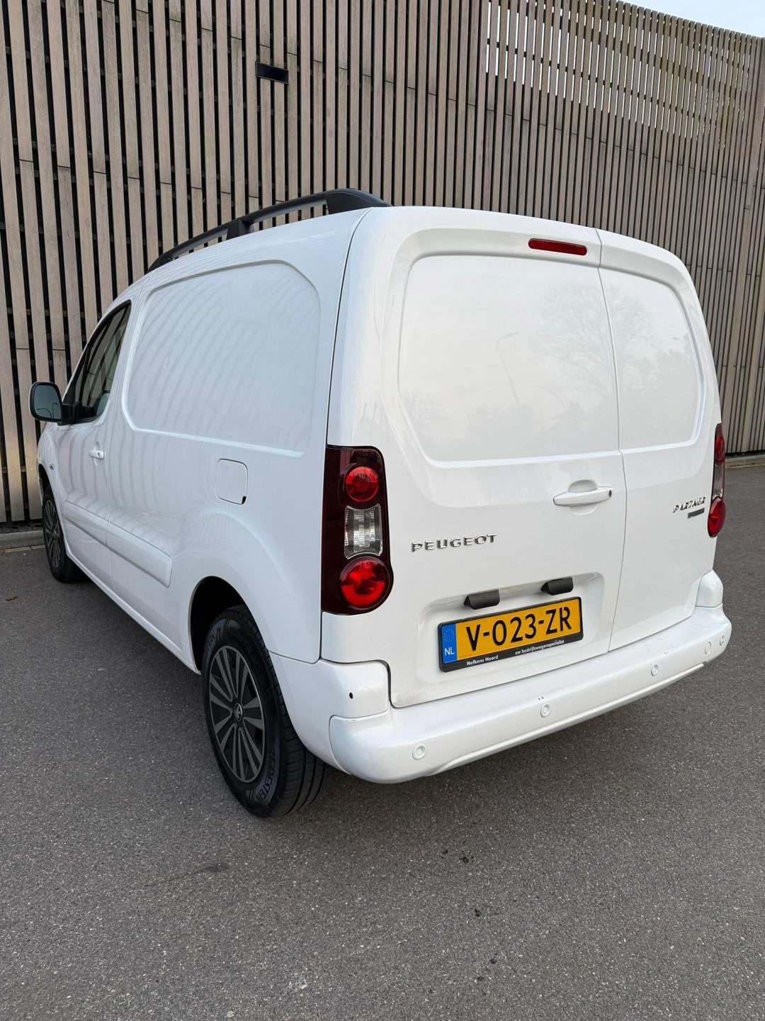 Hoofdafbeelding Peugeot e-Partner