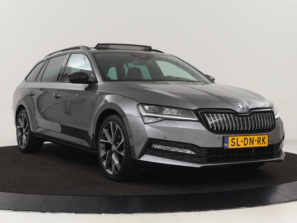 Hoofdafbeelding Škoda Superb