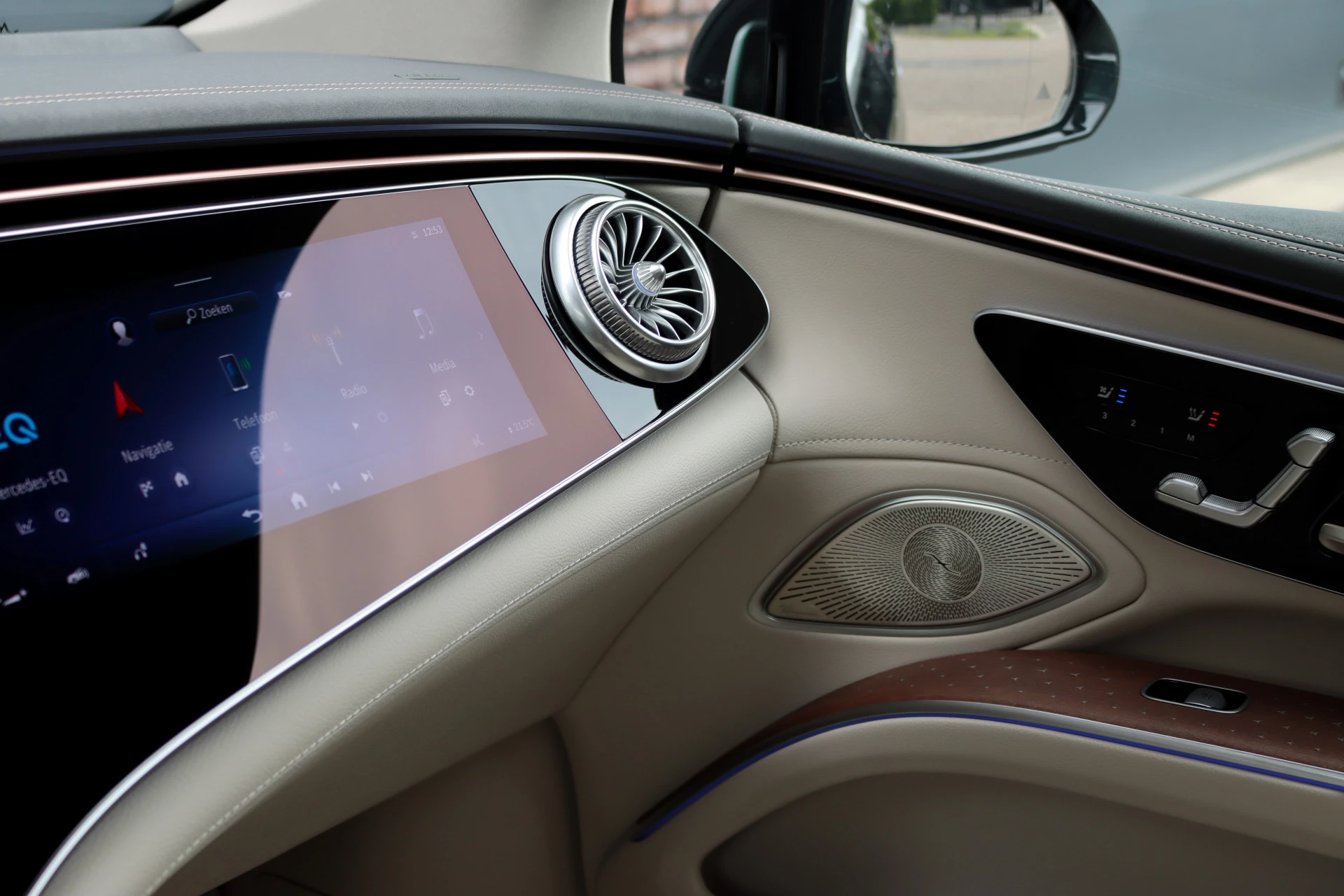 Hoofdafbeelding Mercedes-Benz EQS