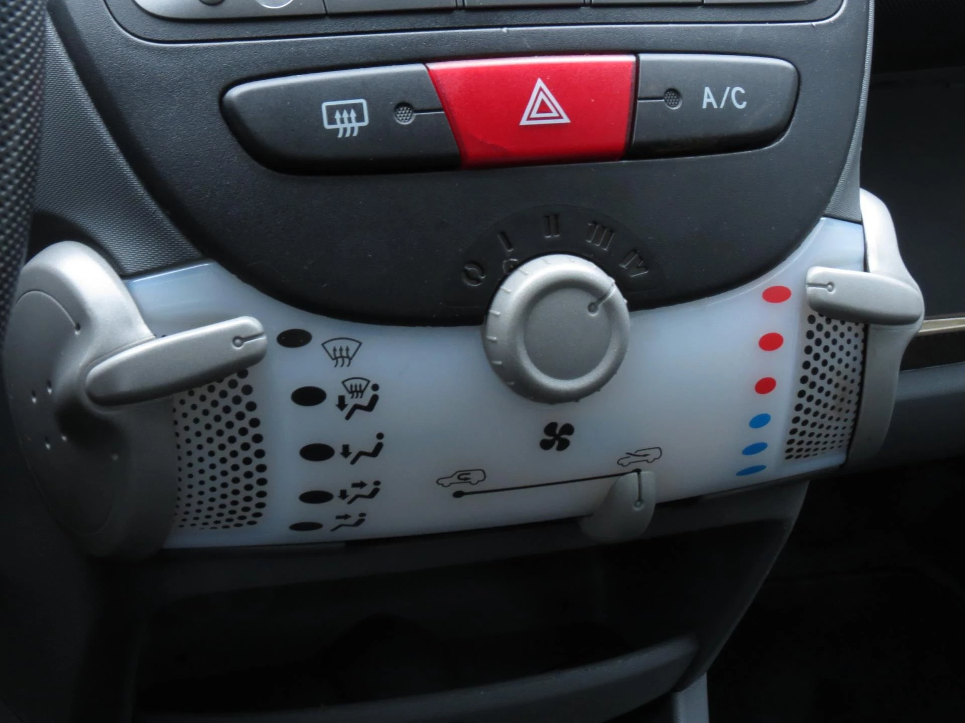 Hoofdafbeelding Peugeot 107