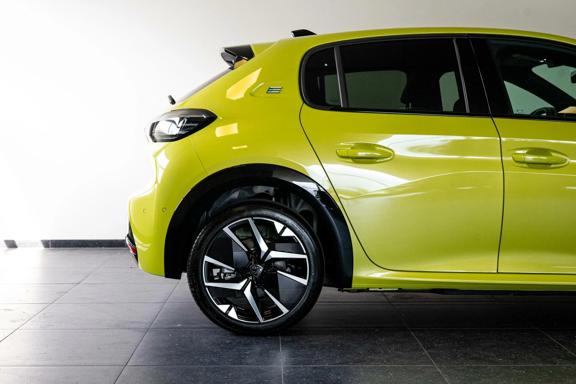 Hoofdafbeelding Peugeot e-208