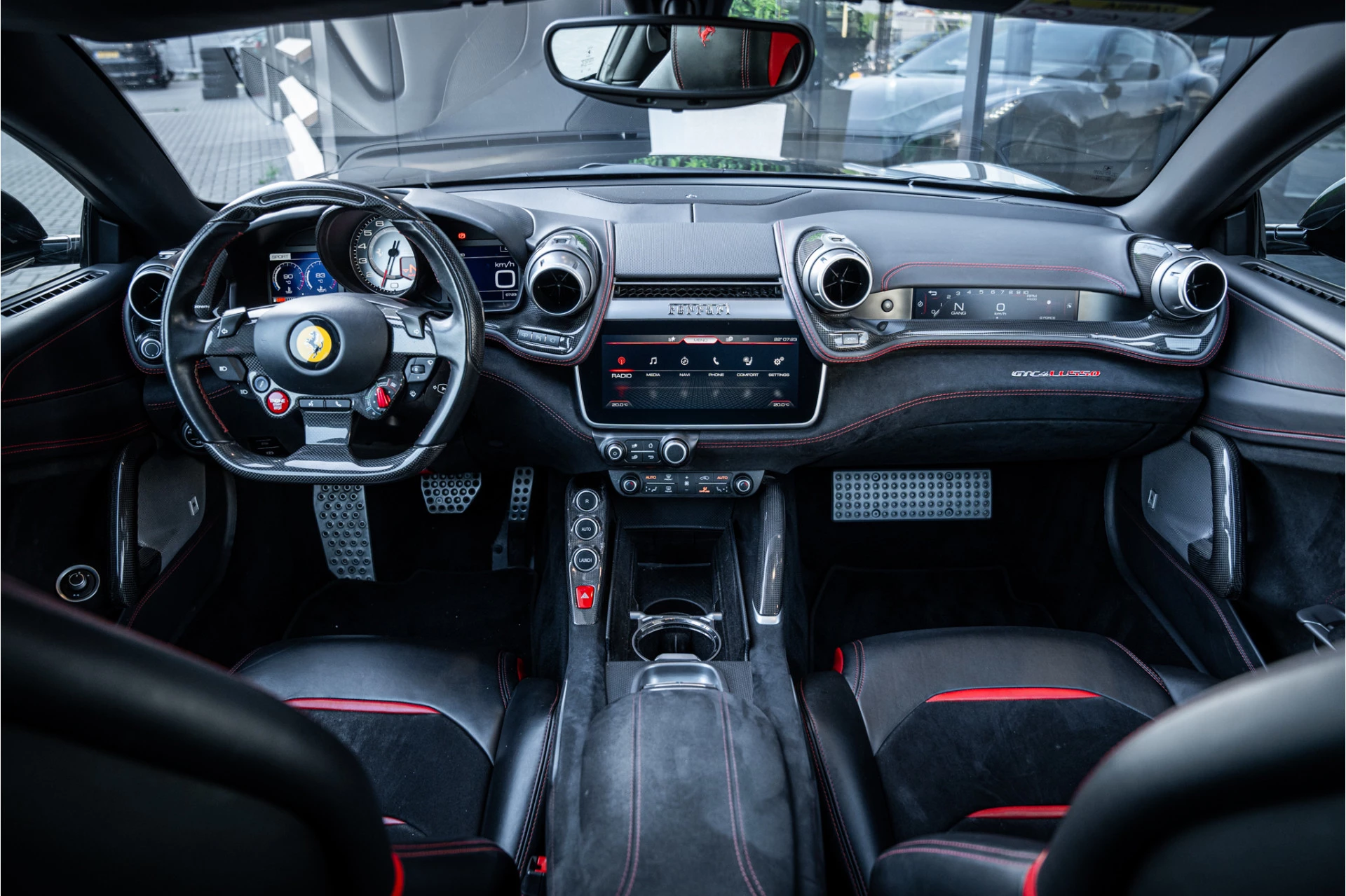 Hoofdafbeelding Ferrari GTC4Lusso