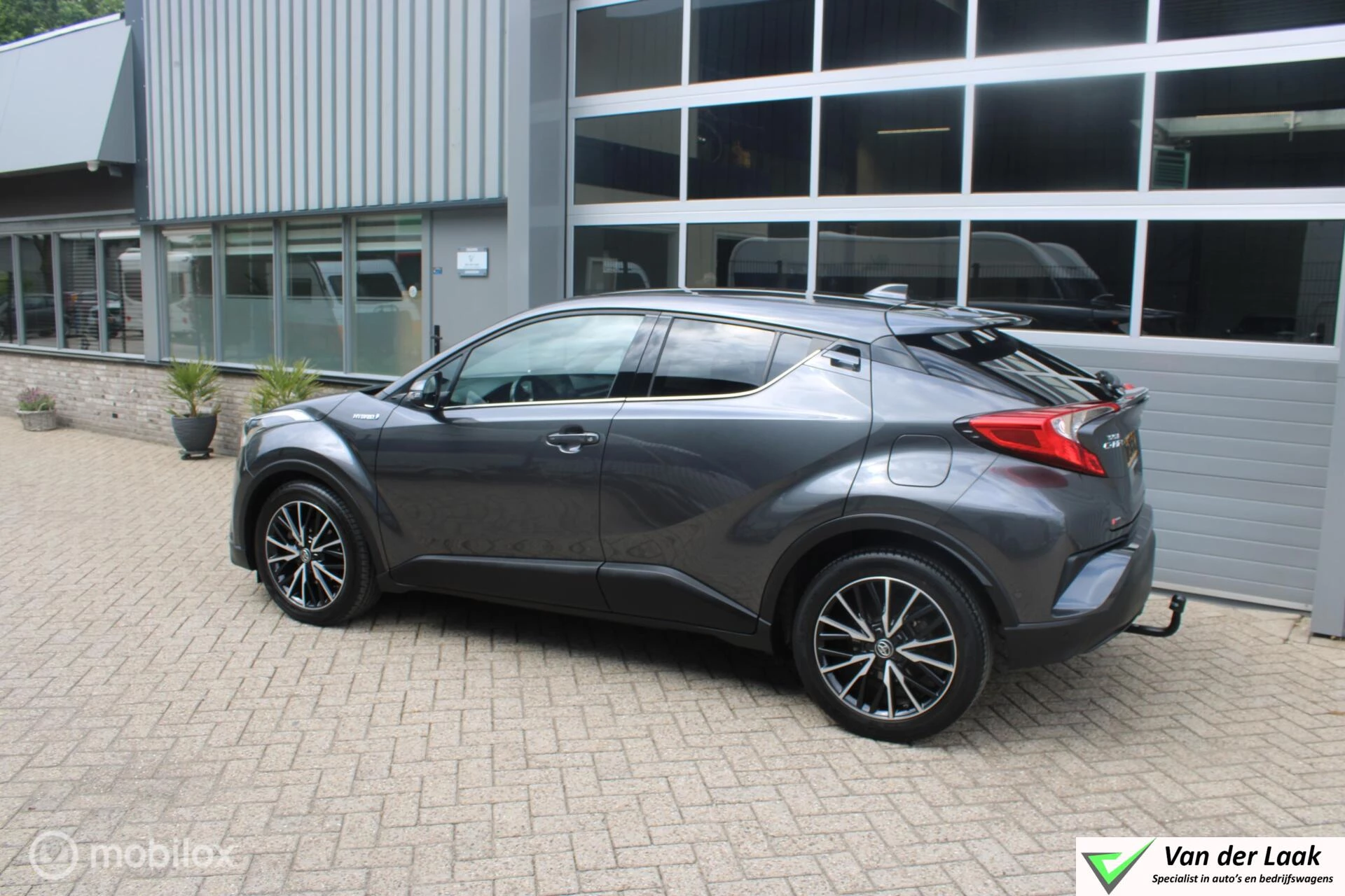 Hoofdafbeelding Toyota C-HR