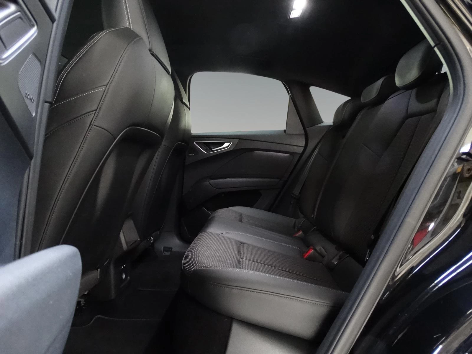 Hoofdafbeelding Audi Q4 Sportback e-tro