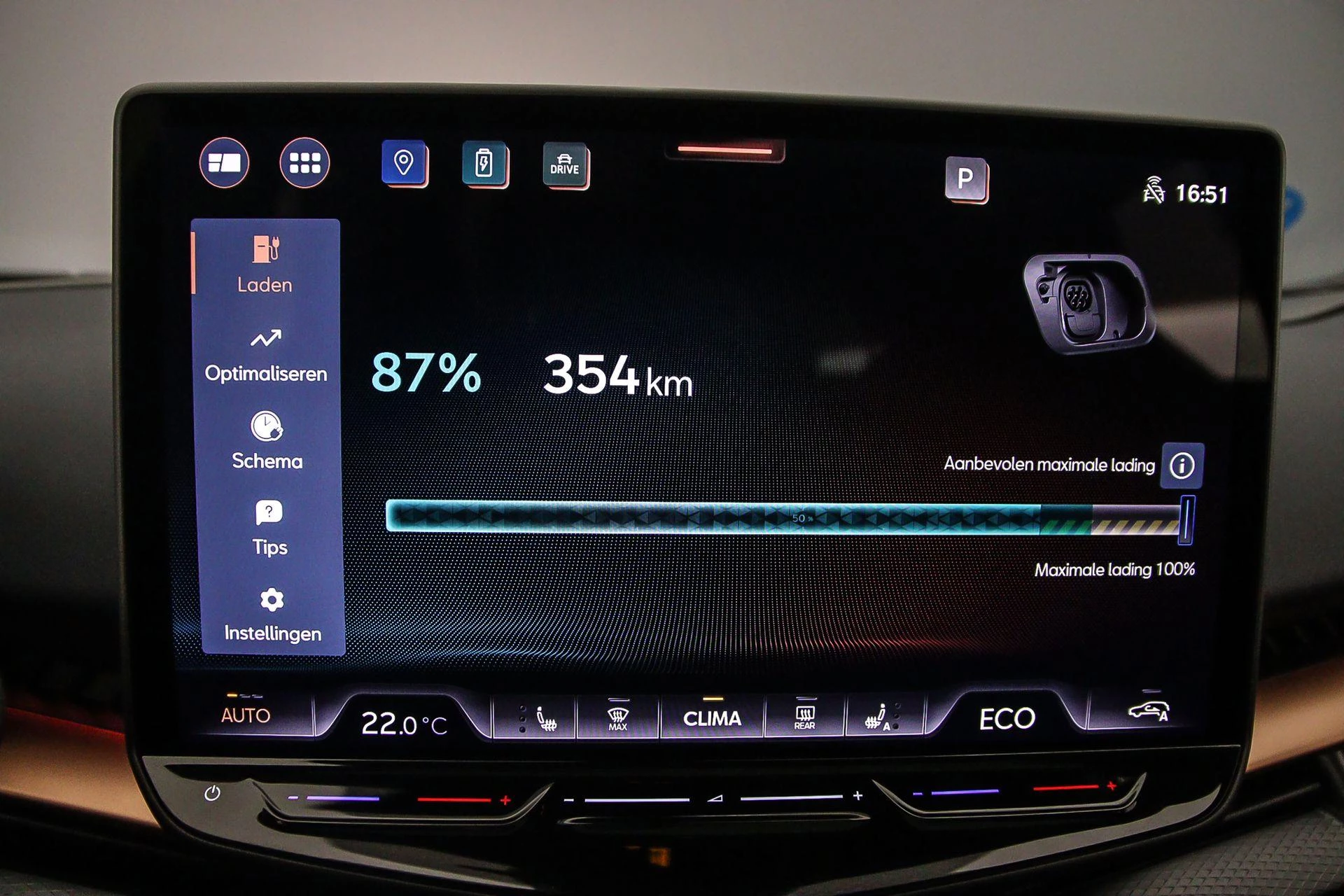 Hoofdafbeelding CUPRA Tavascan