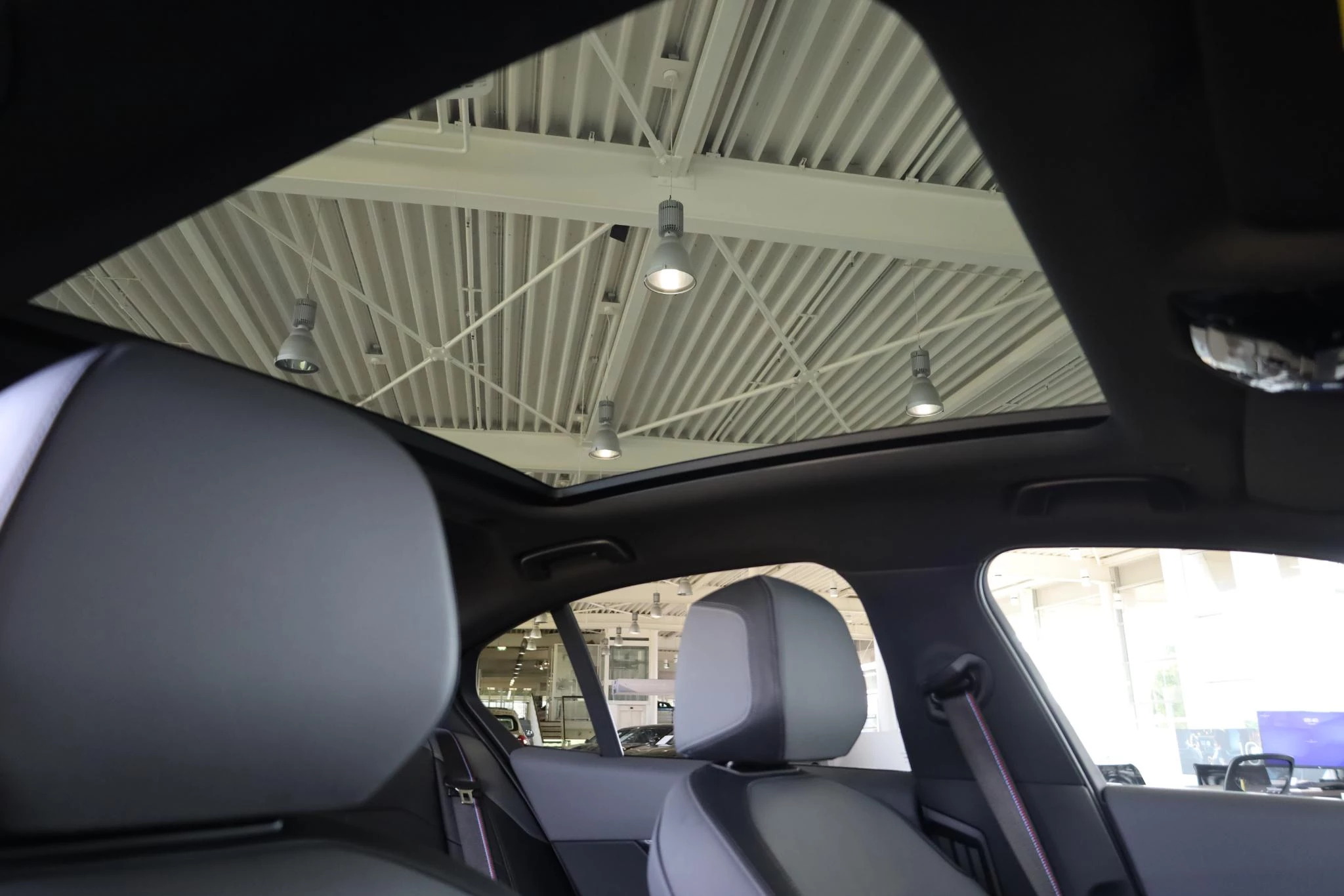Hoofdafbeelding BMW i5