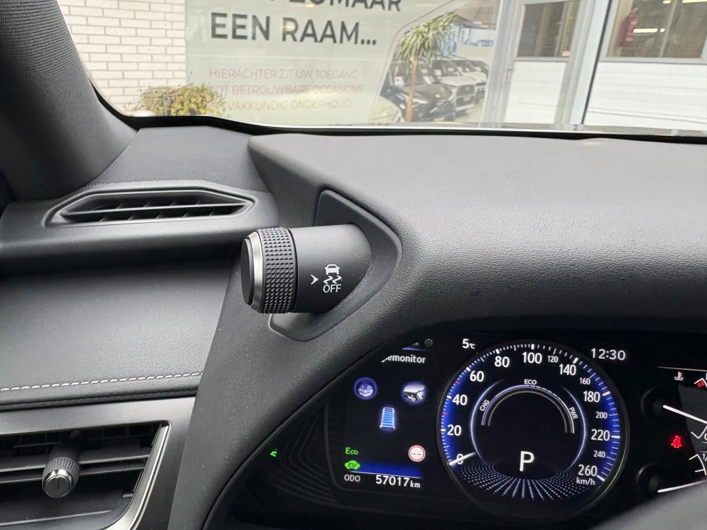 Hoofdafbeelding Lexus UX