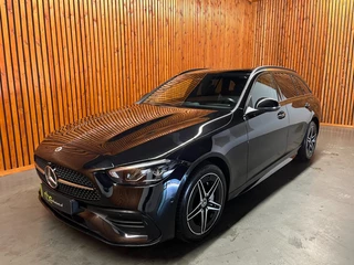 Hoofdafbeelding Mercedes-Benz C-Klasse Mercedes-Benz C-Klasse C-300e ESTATE Plug-in AMG-LINE AUTOMAAT / PANODAK