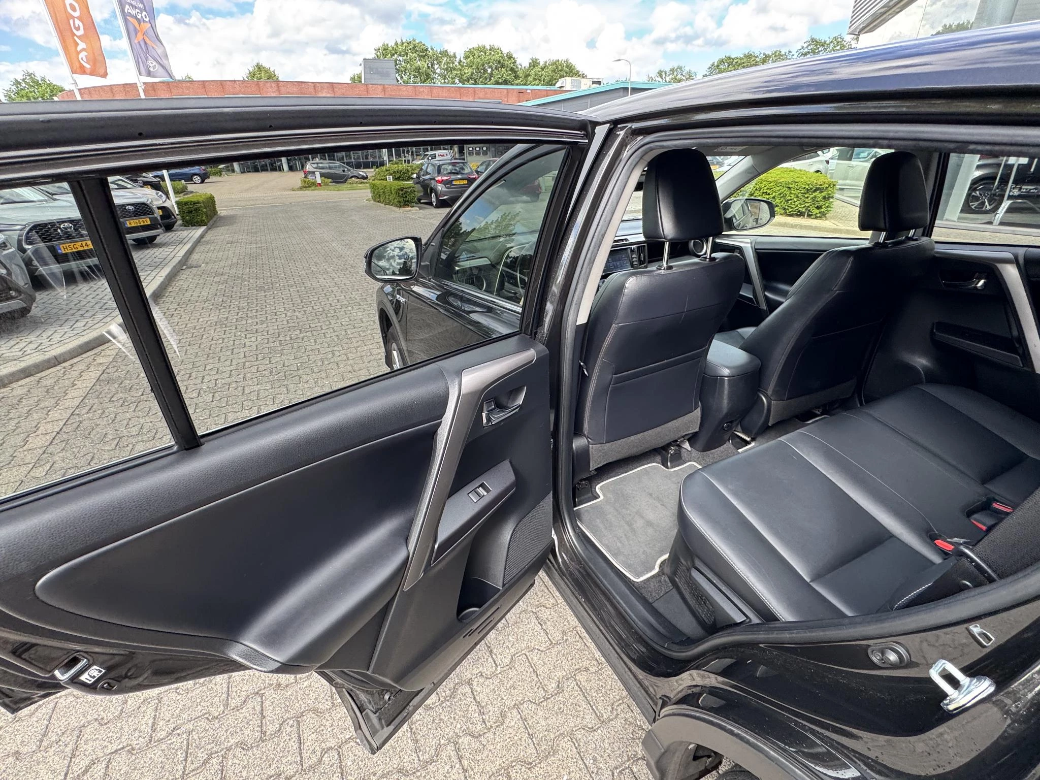Hoofdafbeelding Toyota RAV4